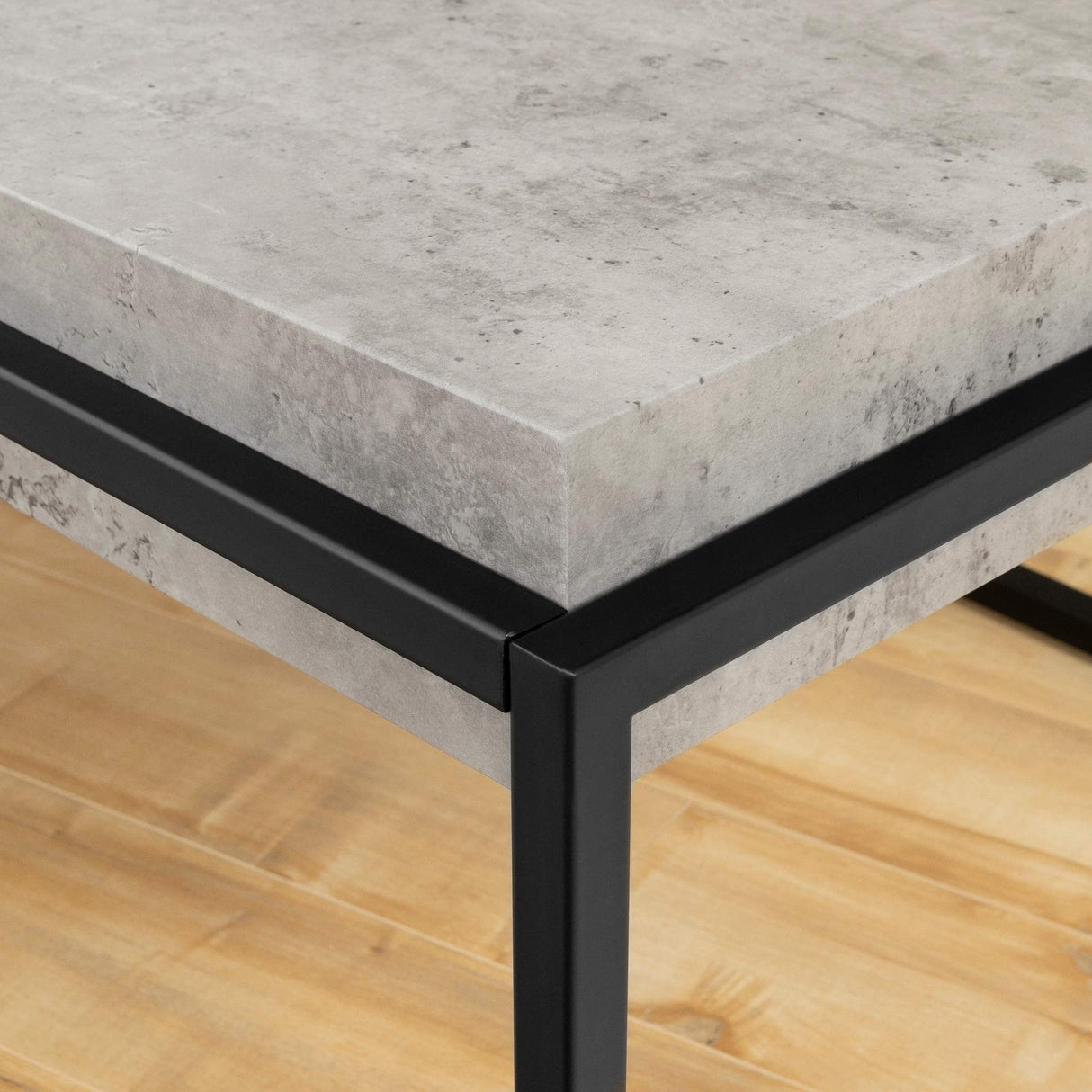South Shore Mezzy Industrial Coffee Table, Concrete Gray and Black, 43.3 in x 23.6 in x 16.5 in South Shore