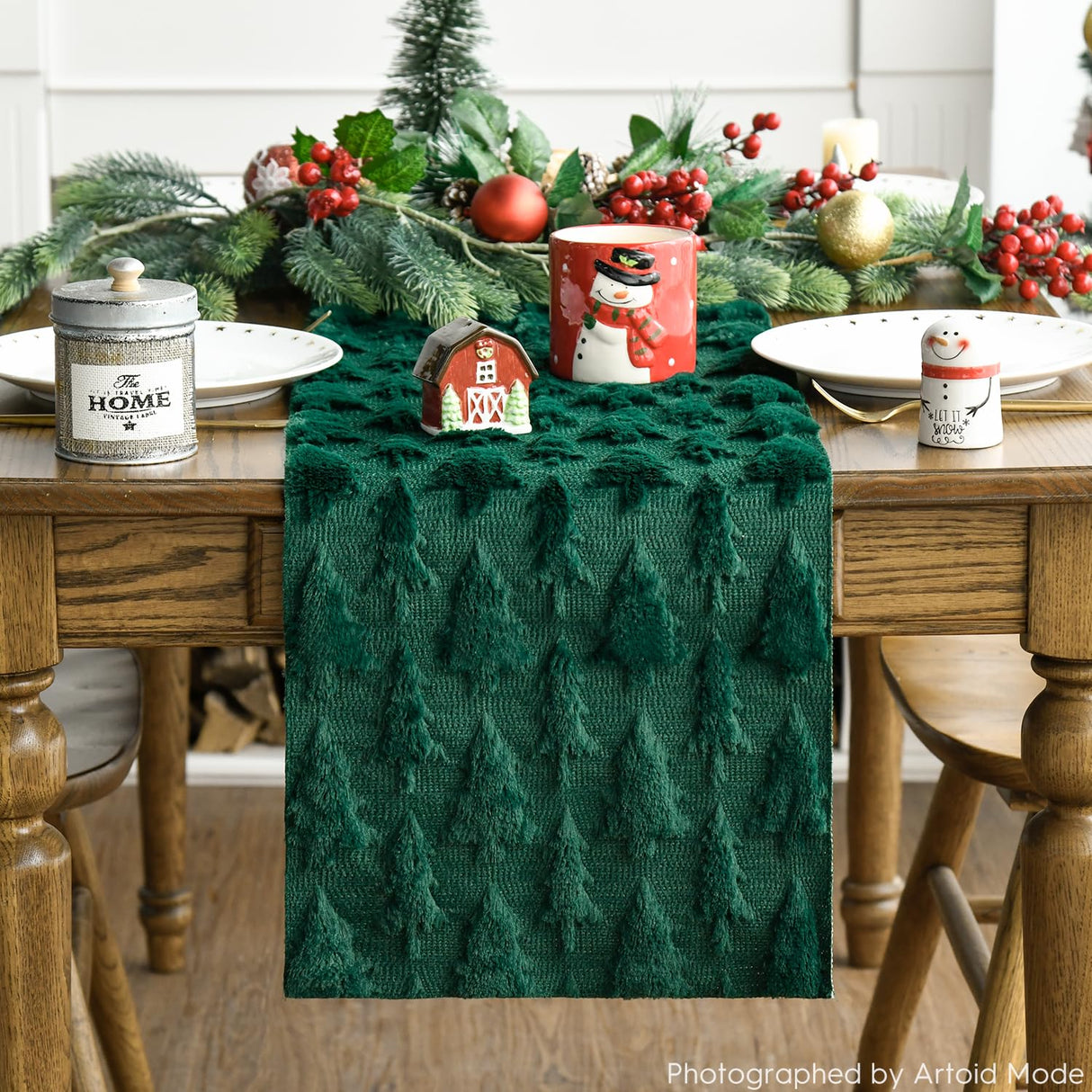 Artoid Mode Green Christmas Trees Soft Plush Faux Fur Jacquard Christmas Table Runner, Holiday Kitchen Dining Table Decoration for Home Party Decor 13x72 Inch Artoid Mode