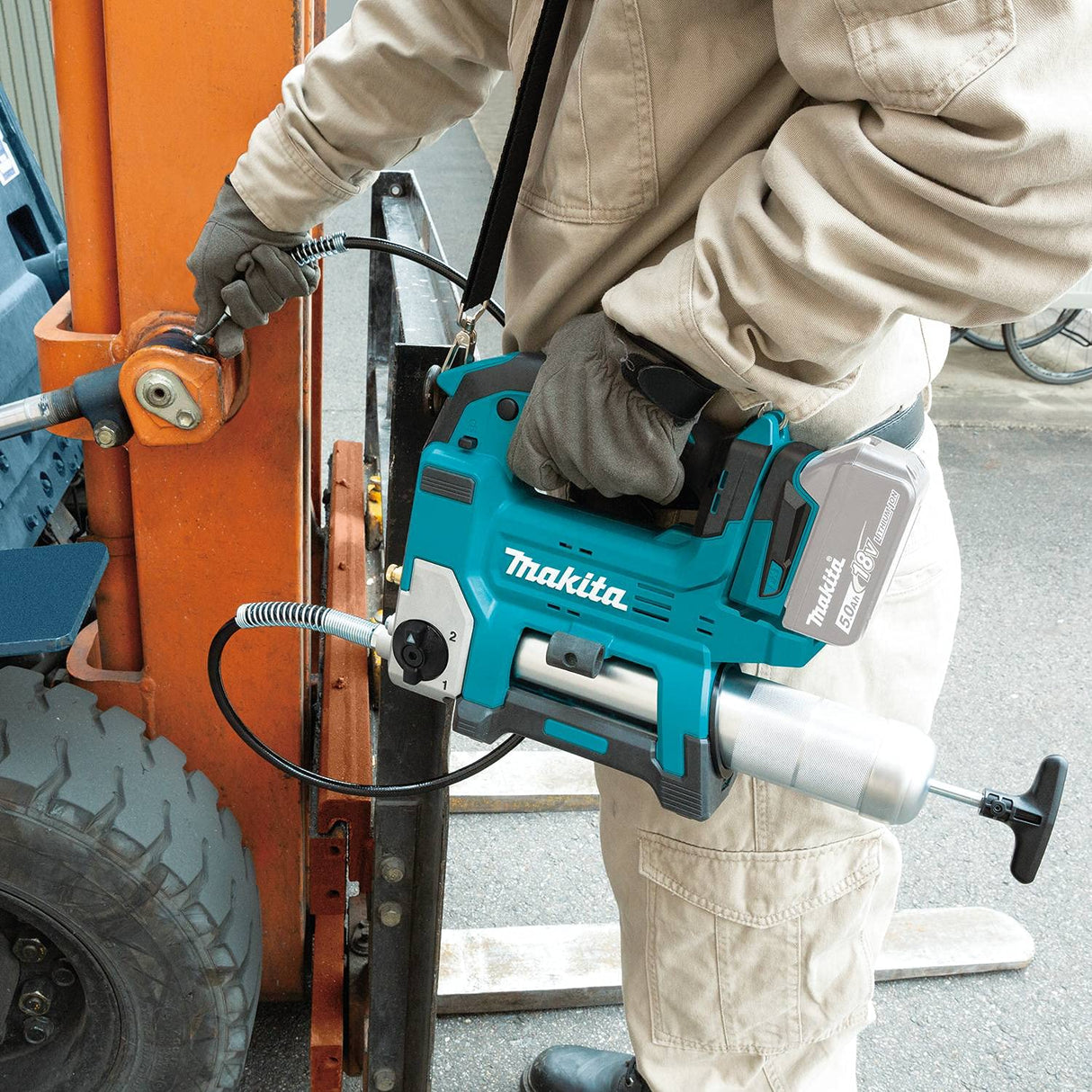 Makita XPG01Z 18V LXT® Lithium-Ion Grease Gun, Tool Only Makita