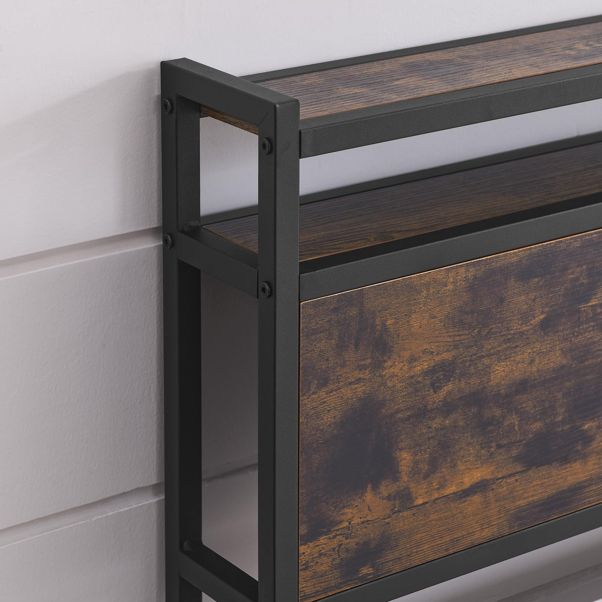 Bellemave Queen Size Bed Frame with Charging, Queen Size Bed Frame with Headboard and Charging Station, Brown Platform Bed Frame with Led Lightstation, No Box Spring Needed, (Queen,Rustic Brown) Bellemave