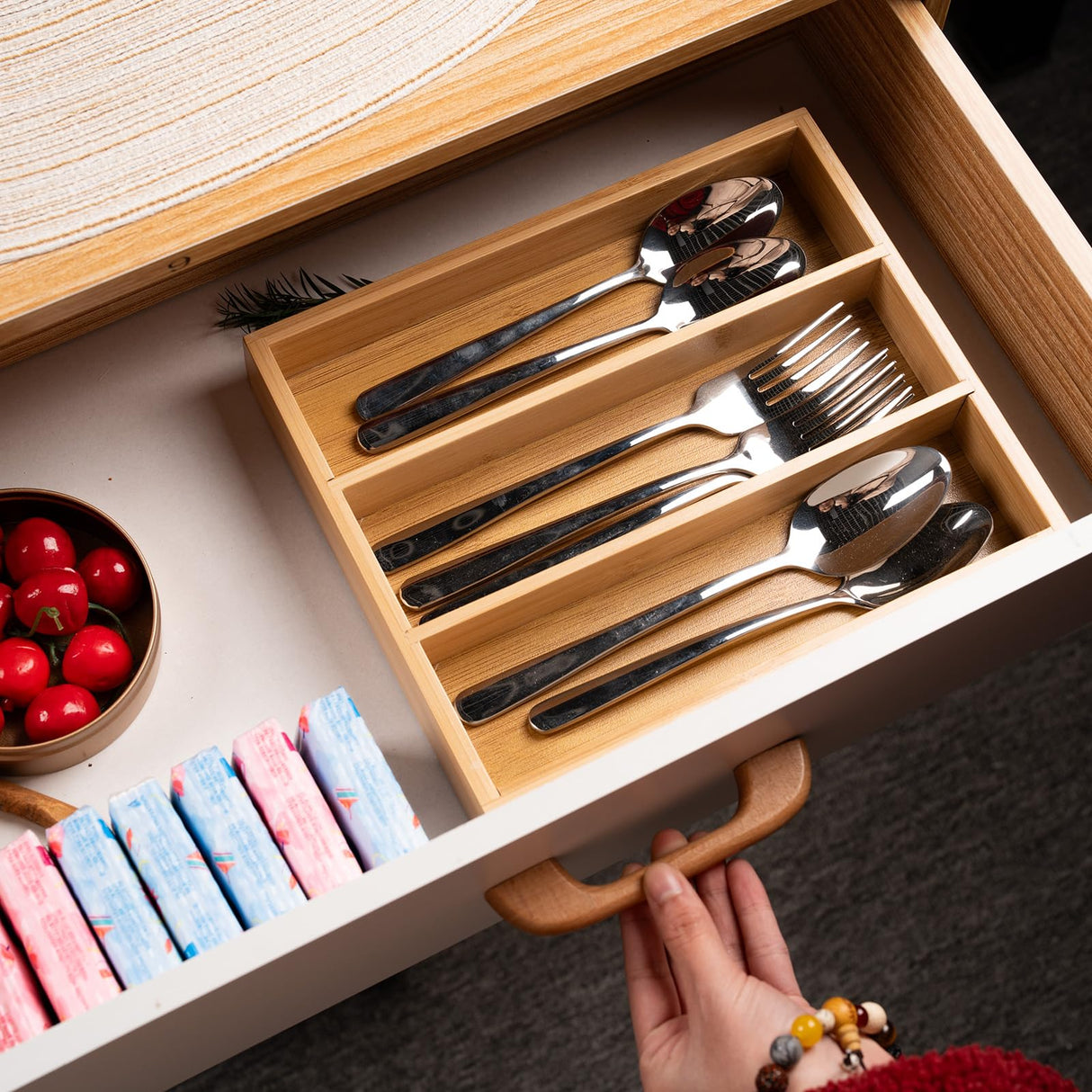 Fibogollo Silverware Organizer Bamboo Kitchen Drawer Organizer Kitchen Utensil Organizers, Flatware Organizer Tray for Flatware, Utensils(Natural) Fibogollo