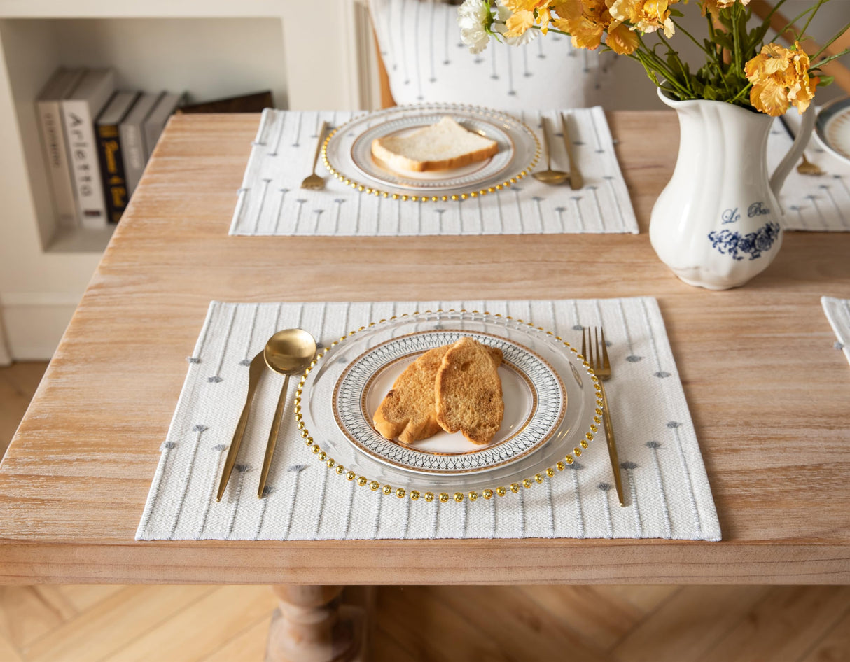 Placemats Set of 4 for Dining Table Décor, Woven Cloth Place Mats for Farmhouse Kitchen Tabletop, Handcrafted Machine Washable Cotton Table mats 13 x 19 Inch, Grey and Beige Caflife