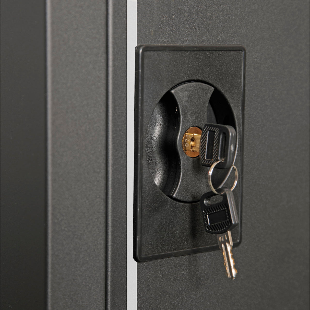 American Furniture Classics Model 900, 5 Gun Metal Security Cabinet with Separate Pistol/Ammo Area American Furniture Classics