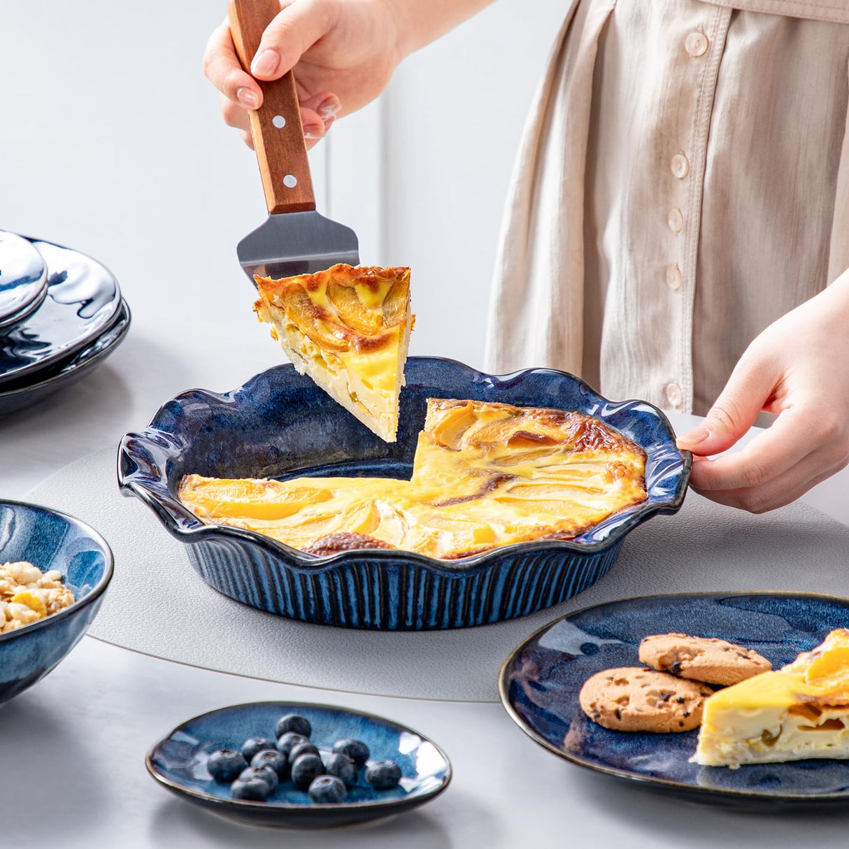 vancasso Stern Ceramic Pie Pan for Baking, 9 Inch Pie Plates with Ruffled Edge, Deep Dish Pie Pan for Apple Pie and Quiche, Large Pot Pie Baking Dishes, Thanksgiving Gifts - Blue vancasso