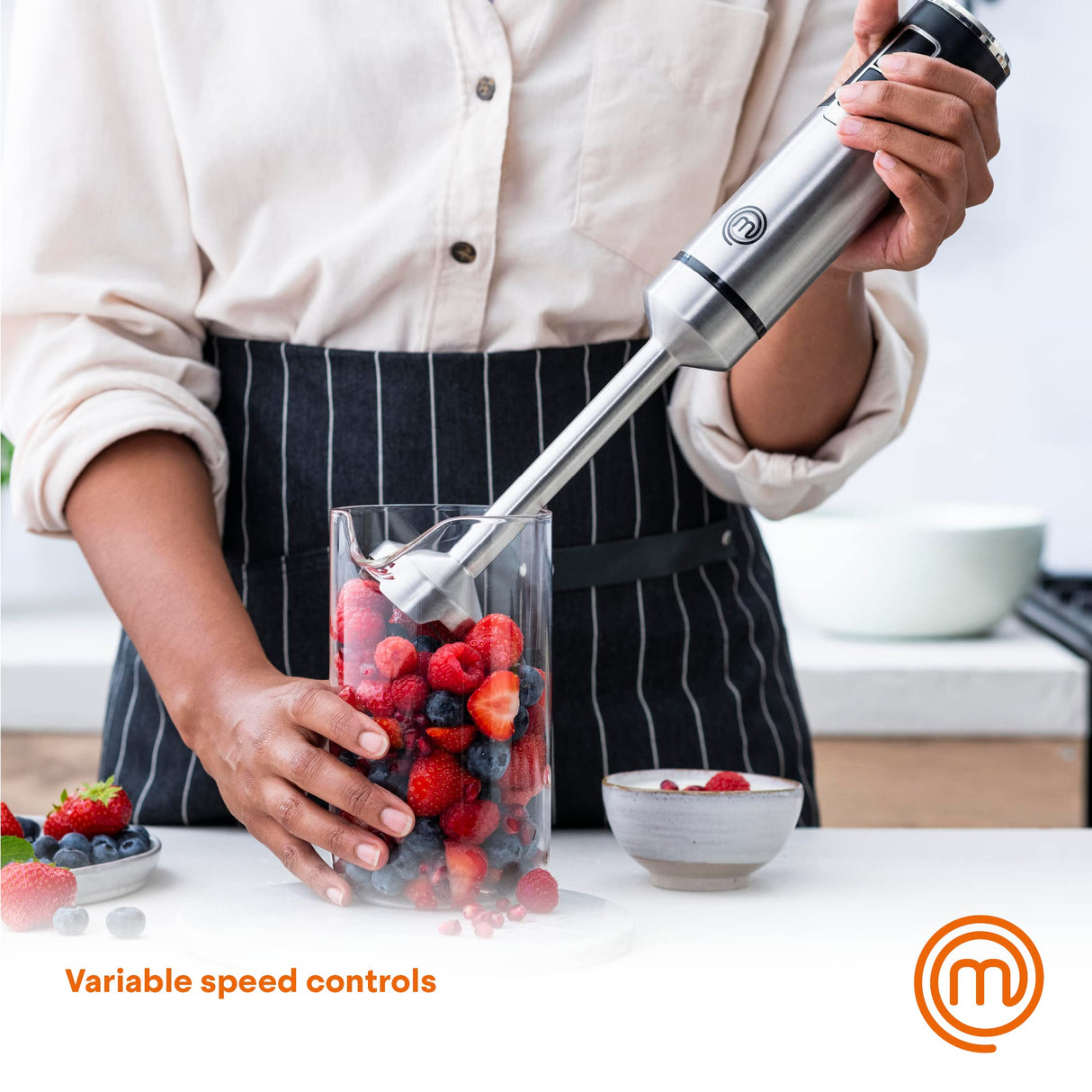 MasterChef Immersion Blender Handheld with Electric Whisk & Milk Frother Attachments, Hand Held Stainless Steel Stick Emulsifier for Making Baby Food, Soup, Puree, Cake, Cappuccino, Latte etc, 400W MasterChef