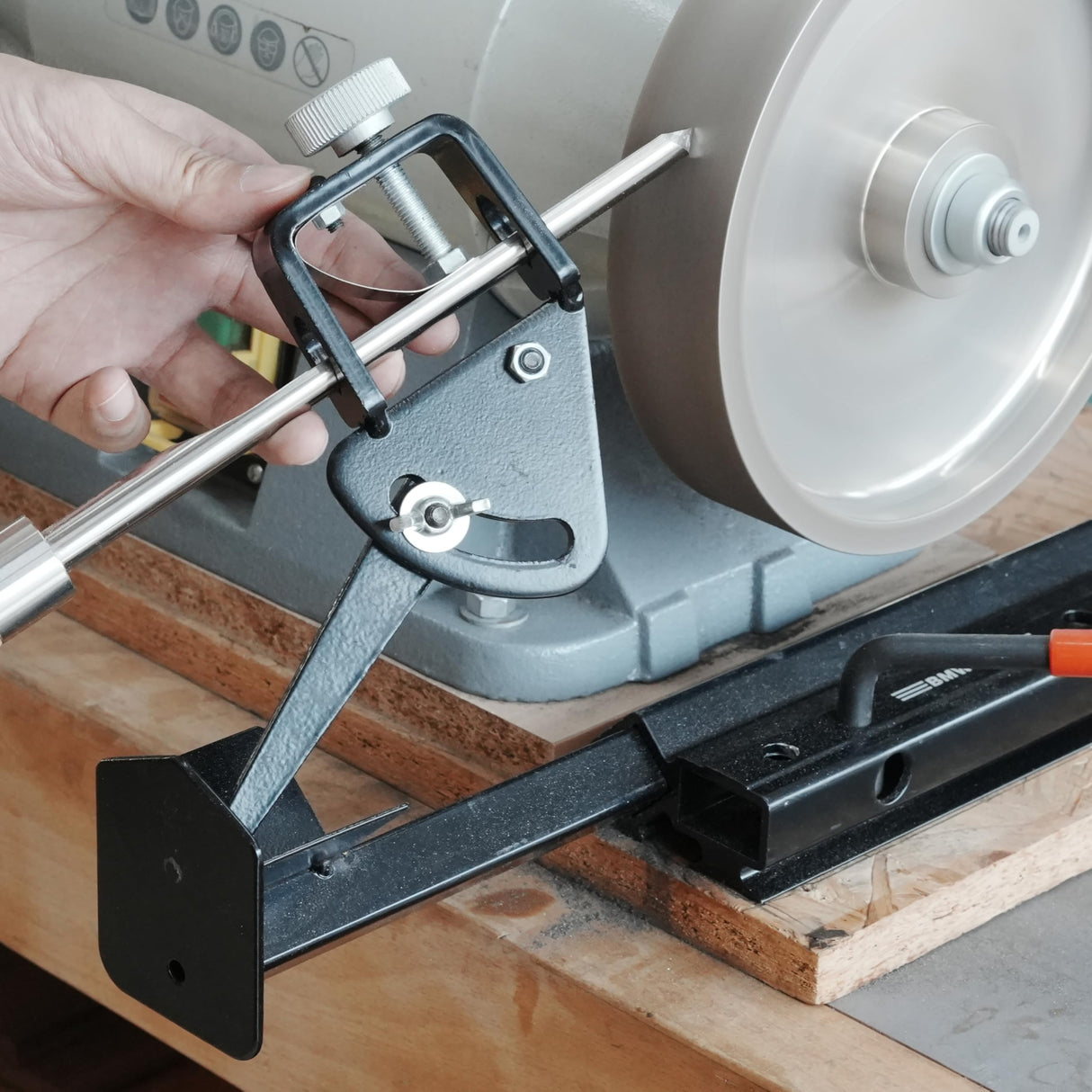 BMWOOD BG-VG Vari-Grind Attachment with Three Angles for Woodturning Chisels. BMWOOD