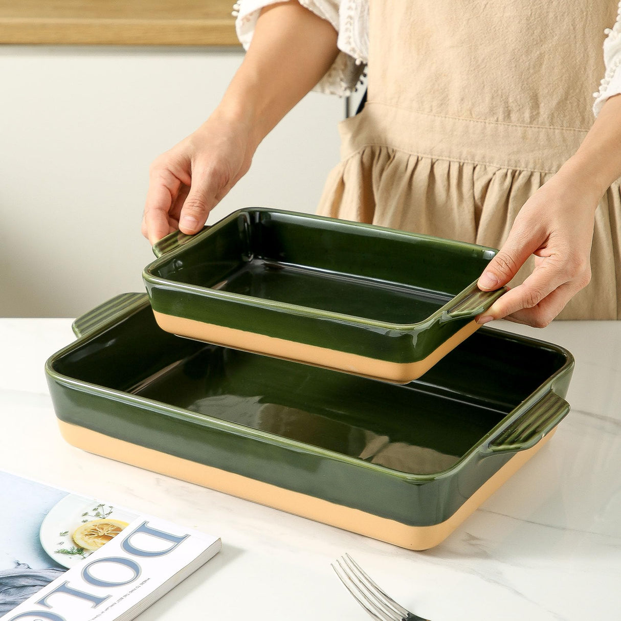 Howise Ceramic Baking Casserole Dish with Handles, Large 9x13 inch Pan and Middle Baking Pan - Porcelain Serving Bakeware Set (Forest Green) Howise