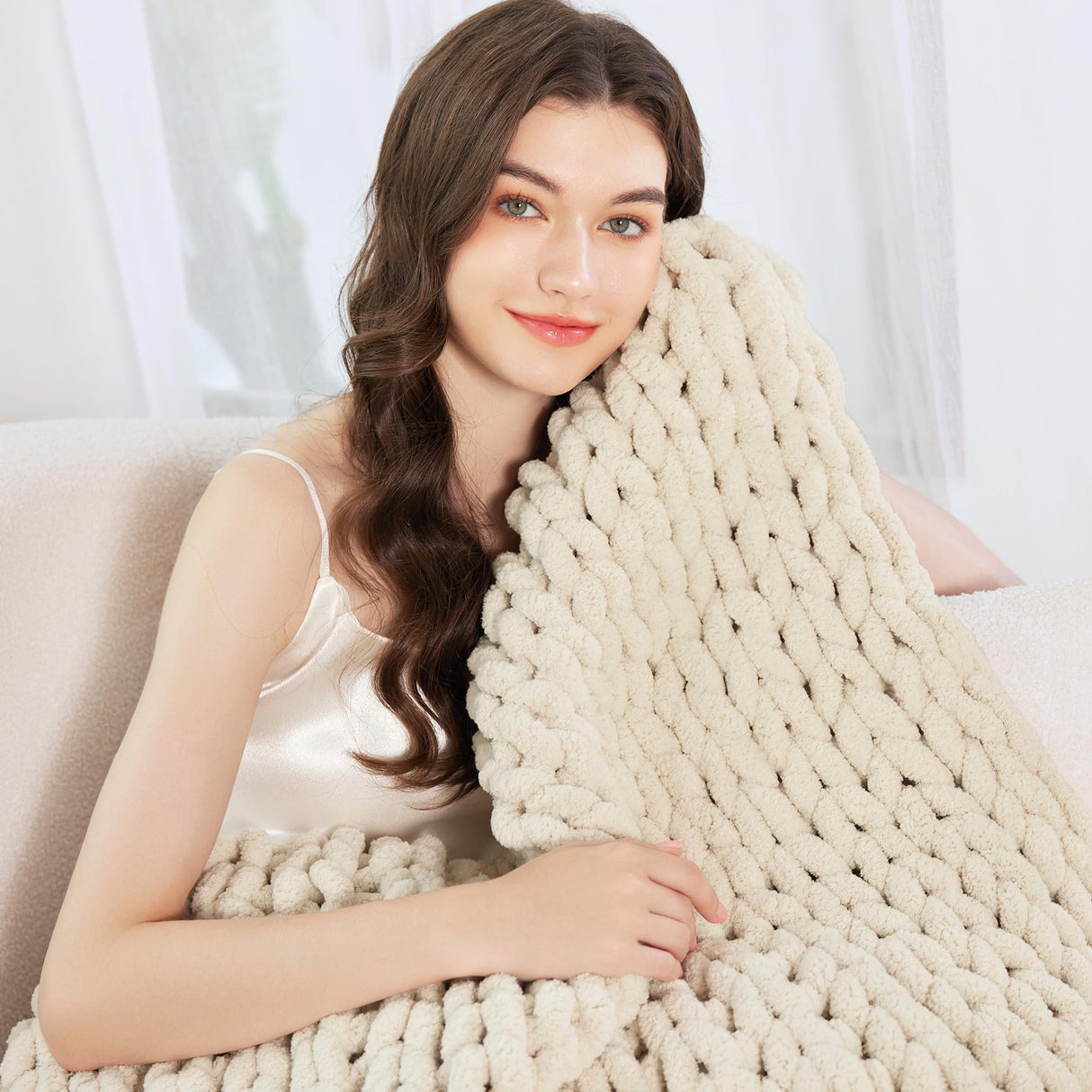 Admitrack Chunky Knit Blanket Throw 51"x63", 100% Hand Knit Chenille Throw Blanket for Sofa & Home Decor, Soft and Cozy Knitted Throw Blankets (Ivory,51"x63") Admitrack