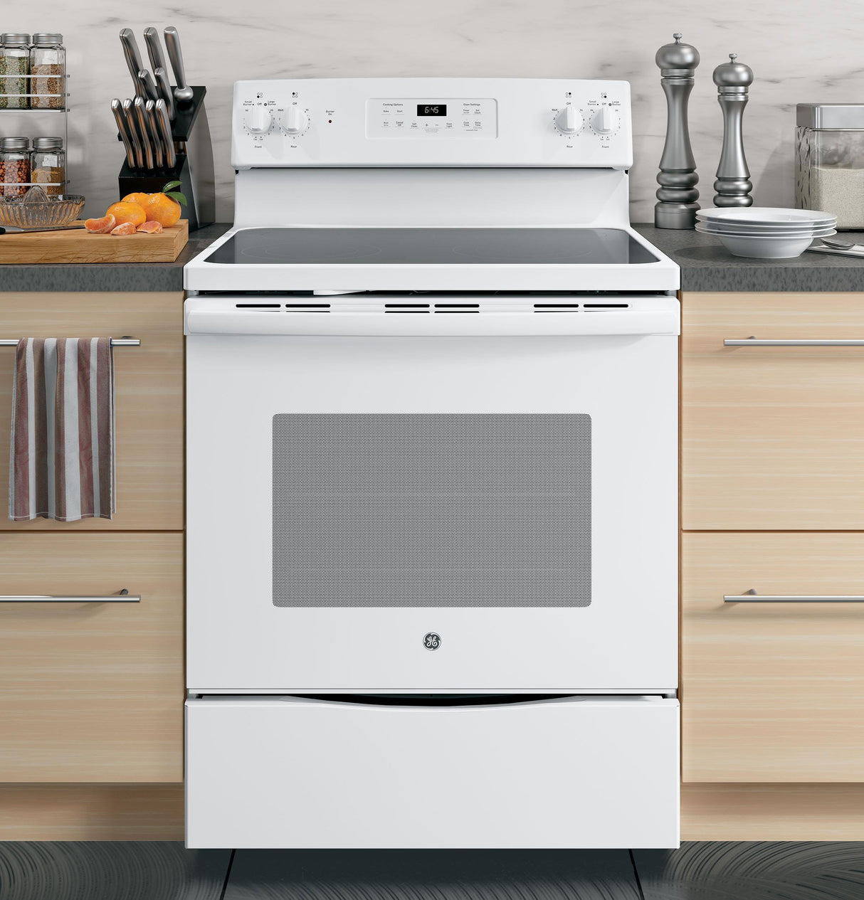 GE Appliances JB645DKWW, White GE