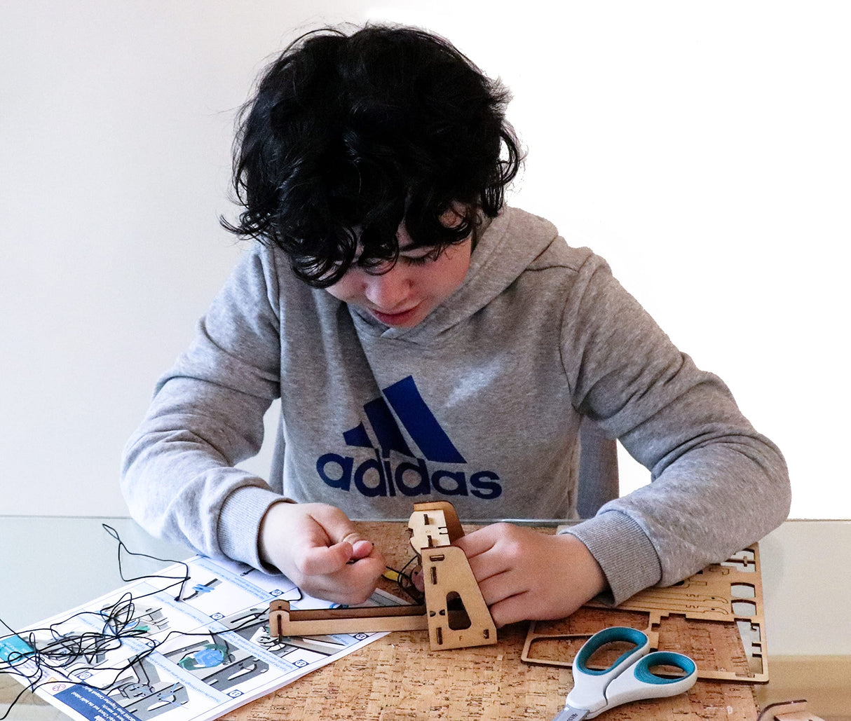 Wooden Catapult Kit - Medieval Toy Catapult Wood - STEM Catapult kit – snap Together Desk Sized Catapult Toy – boy Toys – Science kit – STEM Toys – Educational Toy - Birthday Gift ABONG