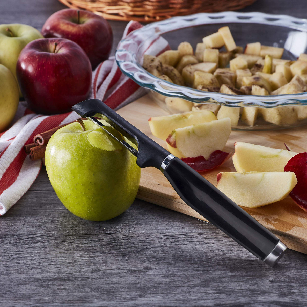 KitchenAid Classic Tool and Gadget Set, 15-Piece, Black KitchenAid