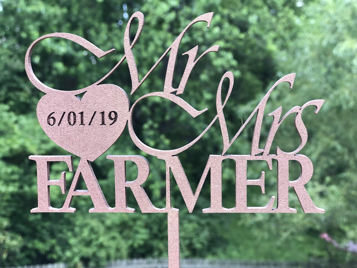 Personalized Wedding Cake Topper | Wooden Cake Topper | Mr Mrs Heart Customized Wedding Date And Last Name designLEE Studio