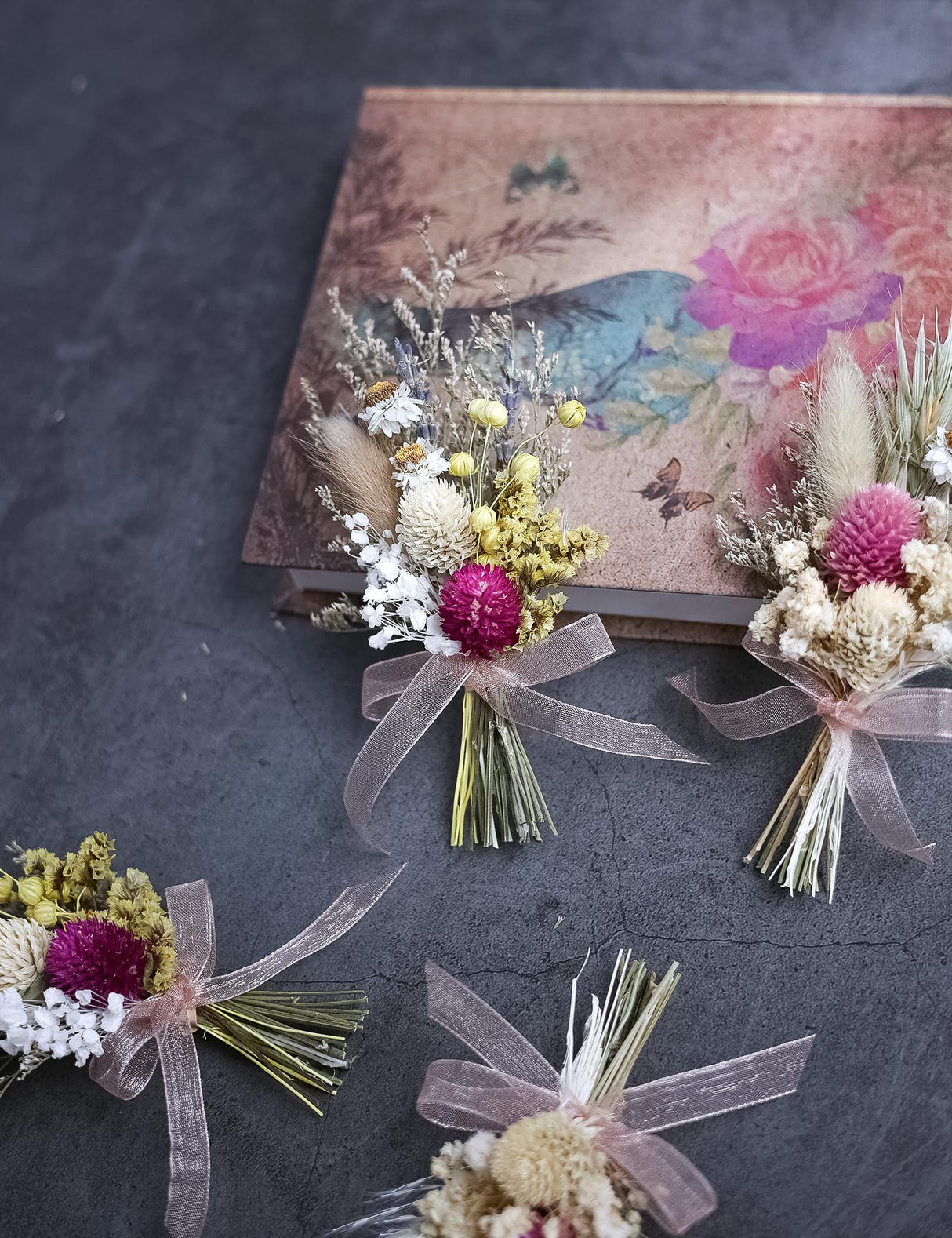 Mini Dried Flower Bouquet Set of 6, Small Bouquets, Bohemian Wedding Table Centerpieces Table Arrangements, Bridesmaid Flower Girl Proposal Gift Box, Birthday Cake Table Vase Decorations. (Pink) xin's convey