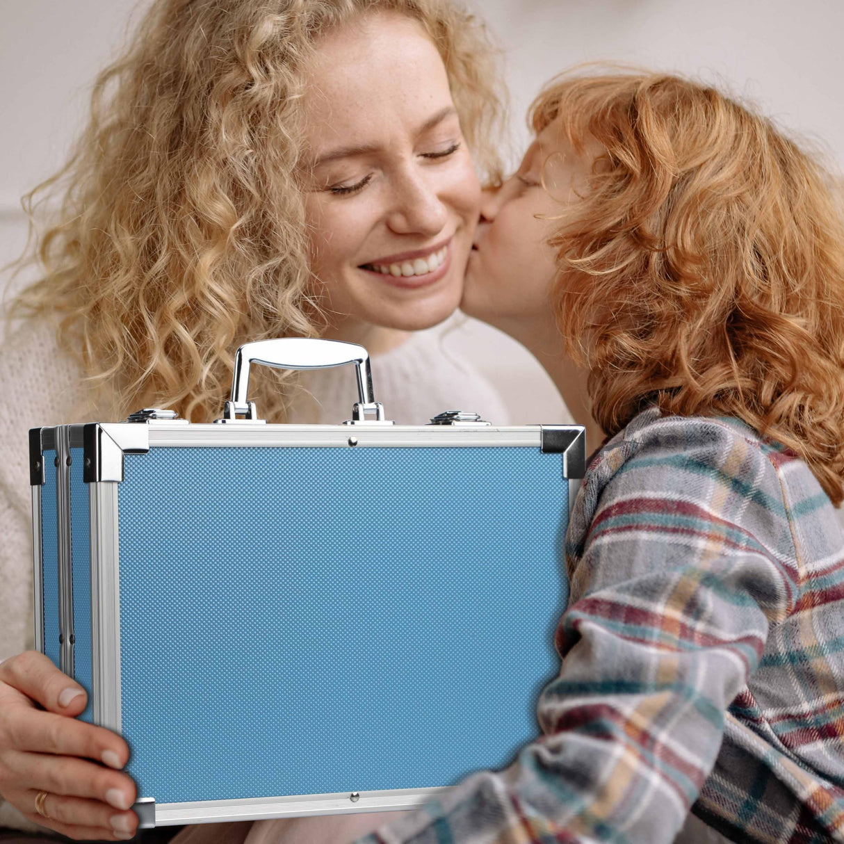 Halobios Art Supplies, 144-Piece Deluxe Art Set Professional Art Kit with Portable Aluminum Case, Crafts Drawing Painting Kit for Gifts Adults Kids Artists Halobios