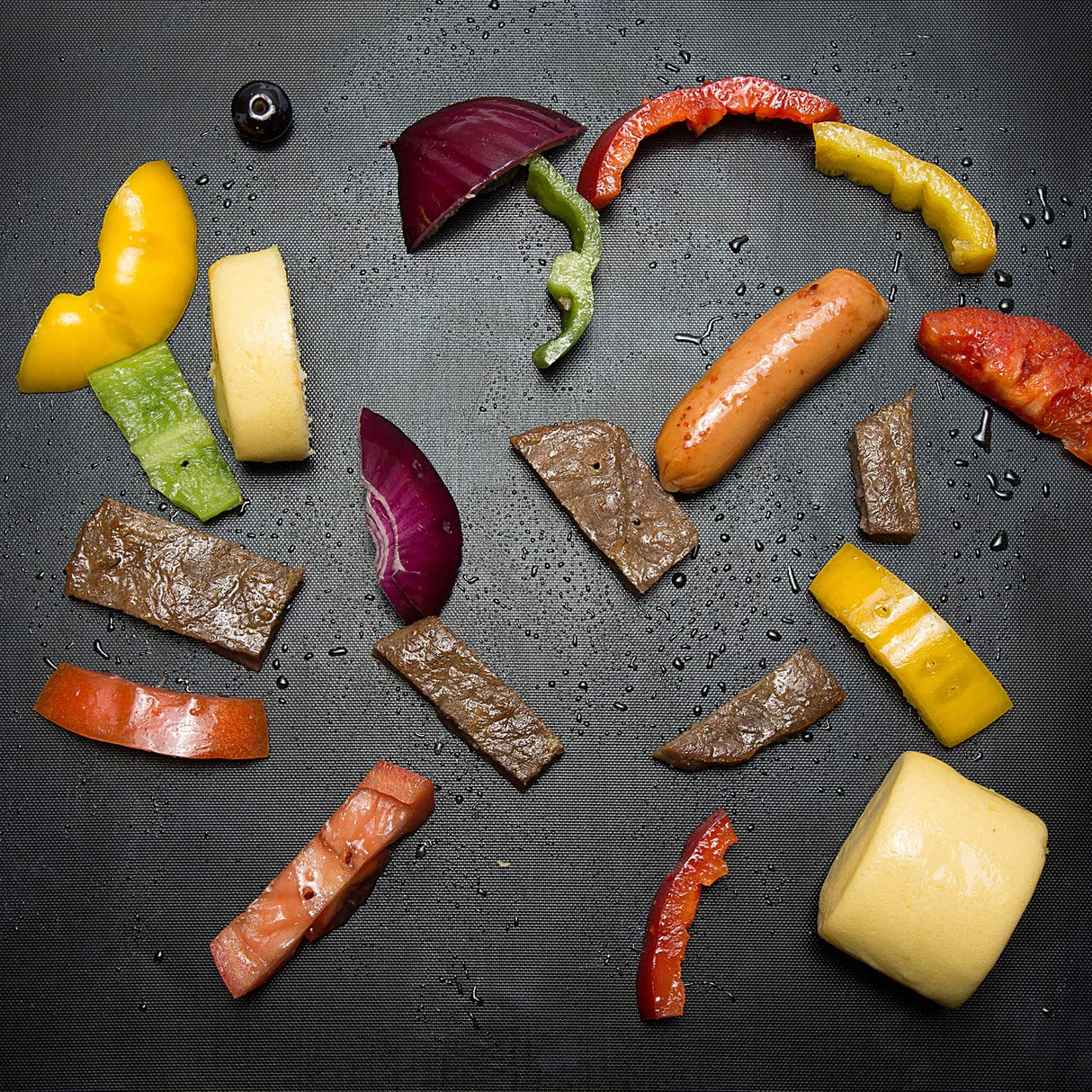 AOOCAN Grill Mat - Set of 5 Heavy Duty Grill Mats Non Stick, BBQ Outdoor Grill & Baking Mats - Reusable, Easy to Clean Barbecue Grilling Accessories - Work on Gas Charcoal Electric - Extended Warranty Aoocan