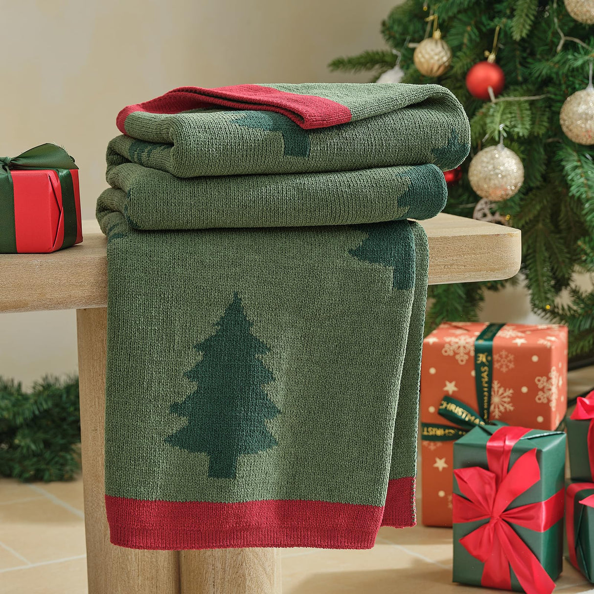 Amélie Home Christmas Throw Blanket for Couch, Reversible Pattern Christmas Tree Themed, Chenille Knit Xams Soft Cozy for Bed Home Decor Gift for Family, 50" x 60", Christmas Tree Amélie Home