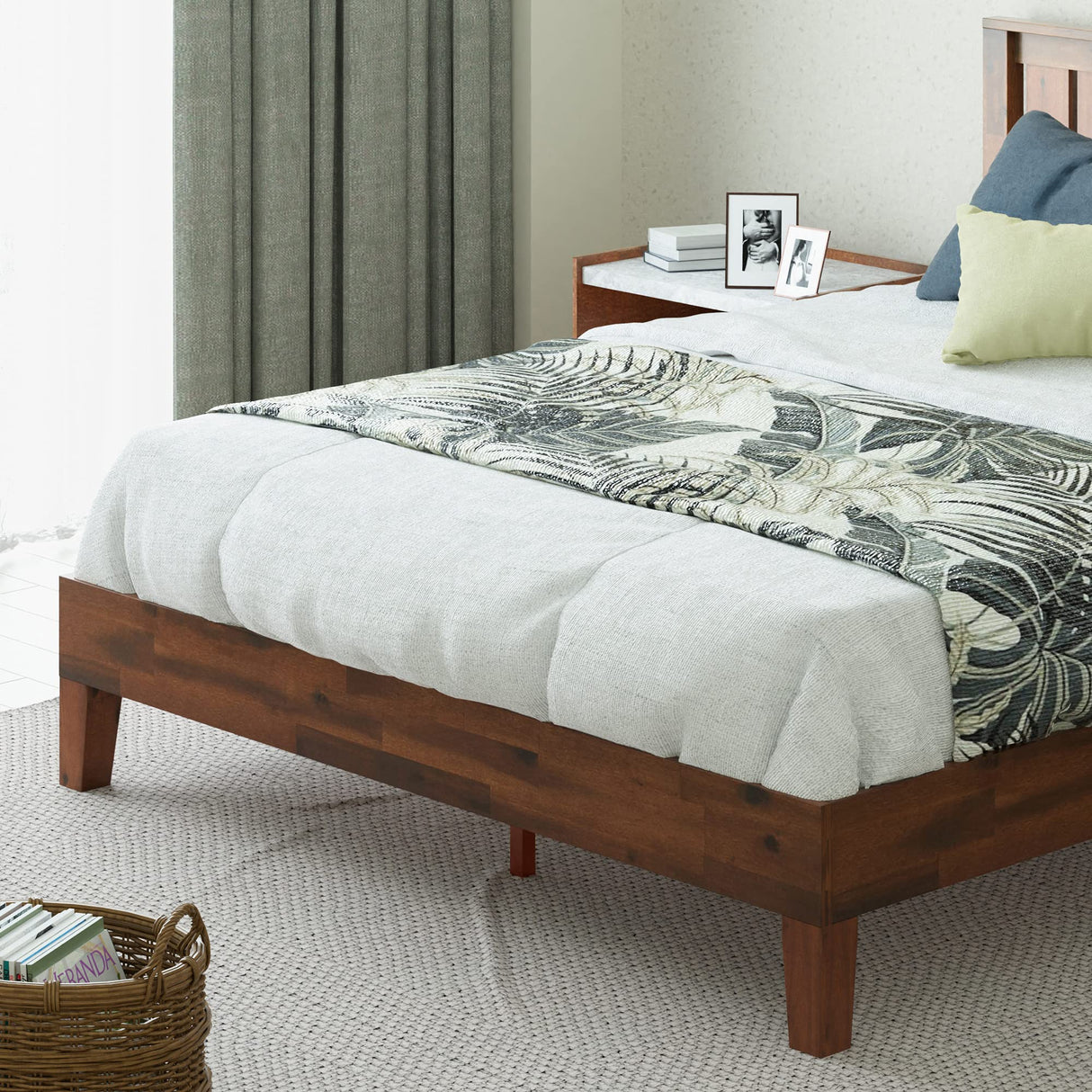 Vivek Deluxe Solid Wood Platform Bed Frame with Headboard in Antique Espresso Zinus