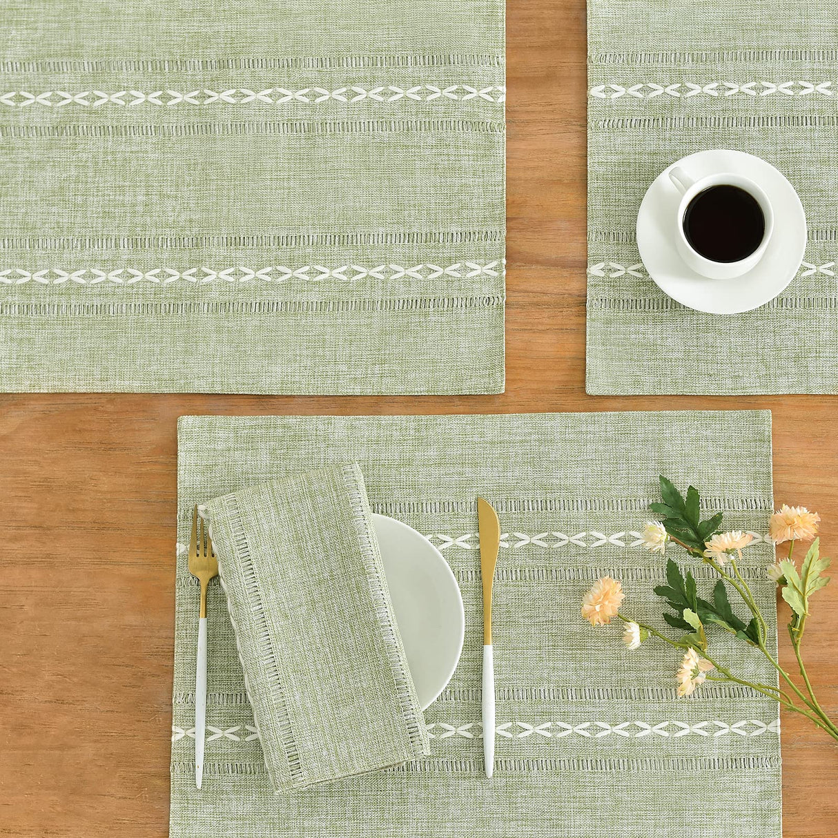 Wracra Cotton Linen Placemats, 12 x 18 Inch Set of 4 Fete Placemats Rustic Hemstitch Place Mats for Kitchen Table and Heat Resistant-Sage Green Wracra