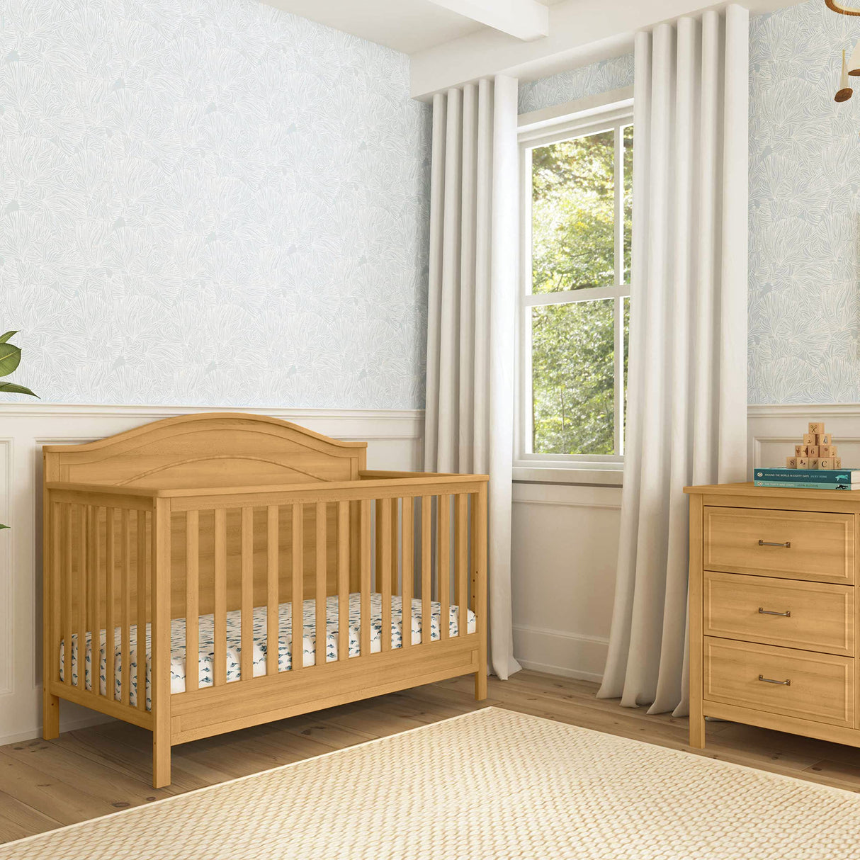 DaVinci Charlie 4-in-1 Convertible Crib in Honey | Greenguard Gold Certified DaVinci
