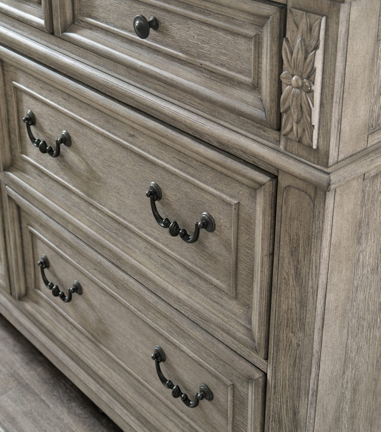Signature Design by Ashley Londenbay Classic Farmhouse 7 Drawer Dresser, Brown & Gray Signature Design by Ashley