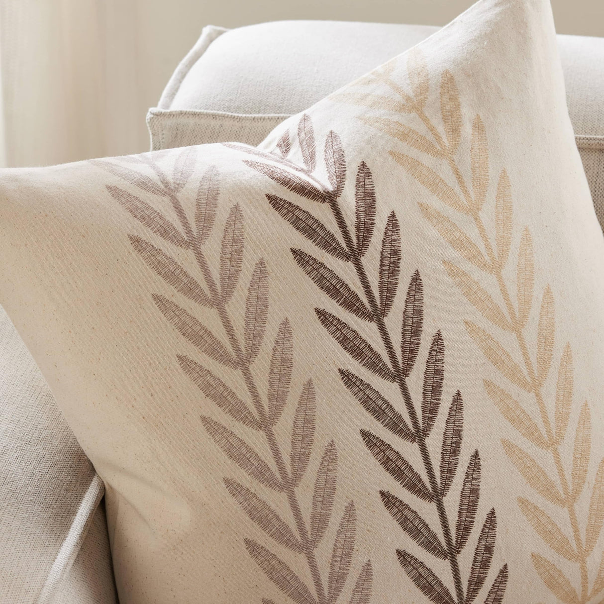 YZJZEDS 100% Cotton Farmhouse Leaves Throw Pillow Covers Set of 2, 18x18 Inch Mixed Beige Pastoral Decorative Print Cushion Covers for Sofa Bed Living Room Home Decor YZJZEDS