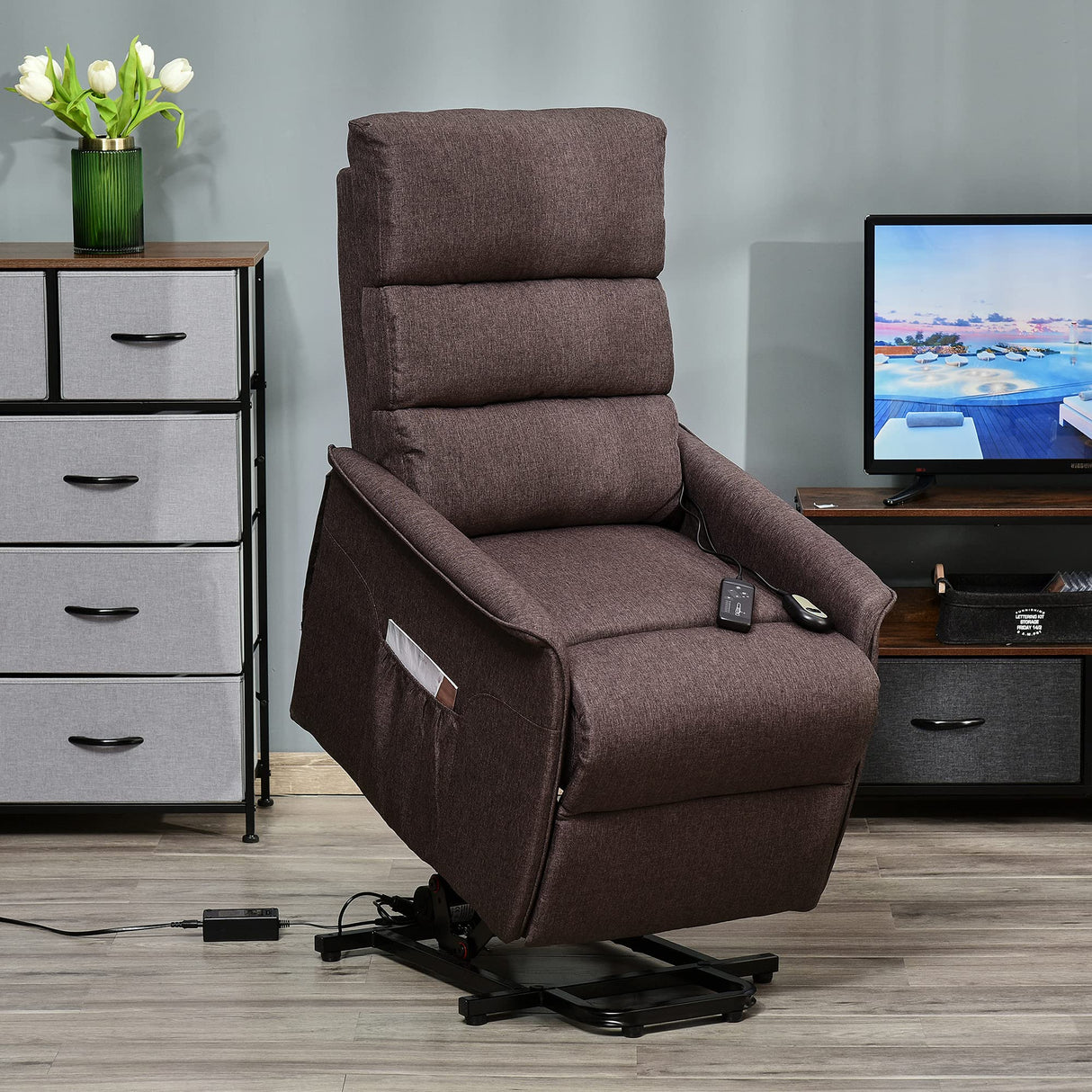 HOMCOM Power Lift Chair with Vibration Massage, Fabric Upholstered Recliner Chair for Elderly with Remote Control, Side Pockets, Brown HOMCOM