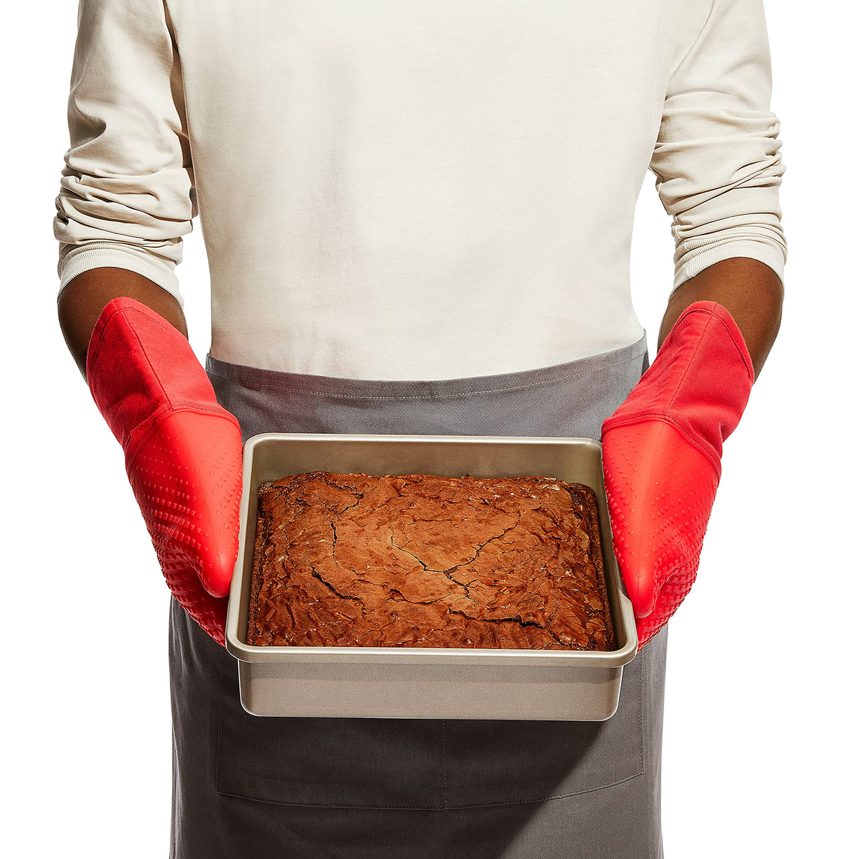 OXO Good Grips Non-Stick Pro Cake Pan Square 9 x 9 Inch, brown OXO