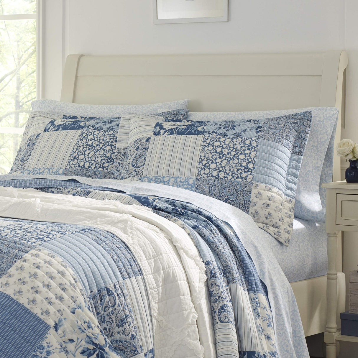 Laura Ashley - King Quilt Set, Reversible Cotton Bedding with Matching Shams, Farmhouse Inspired Home Decor (Paisley Printed Patchwork Blue, King) Laura Ashley