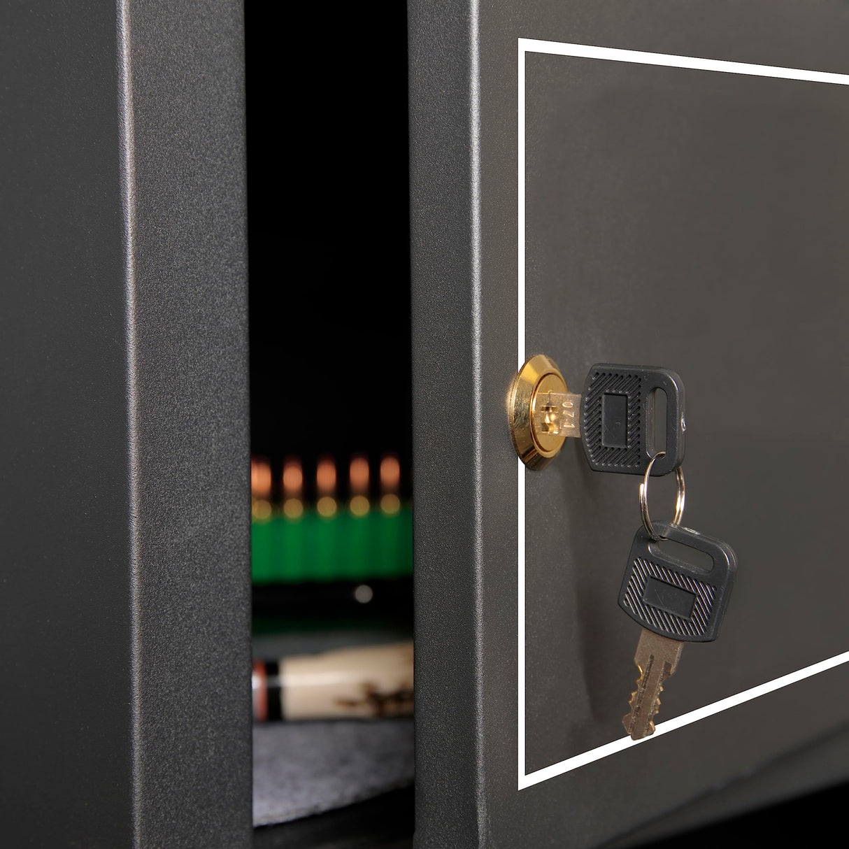 American Furniture Classics Model 900, 5 Gun Metal Security Cabinet with Separate Pistol/Ammo Area American Furniture Classics