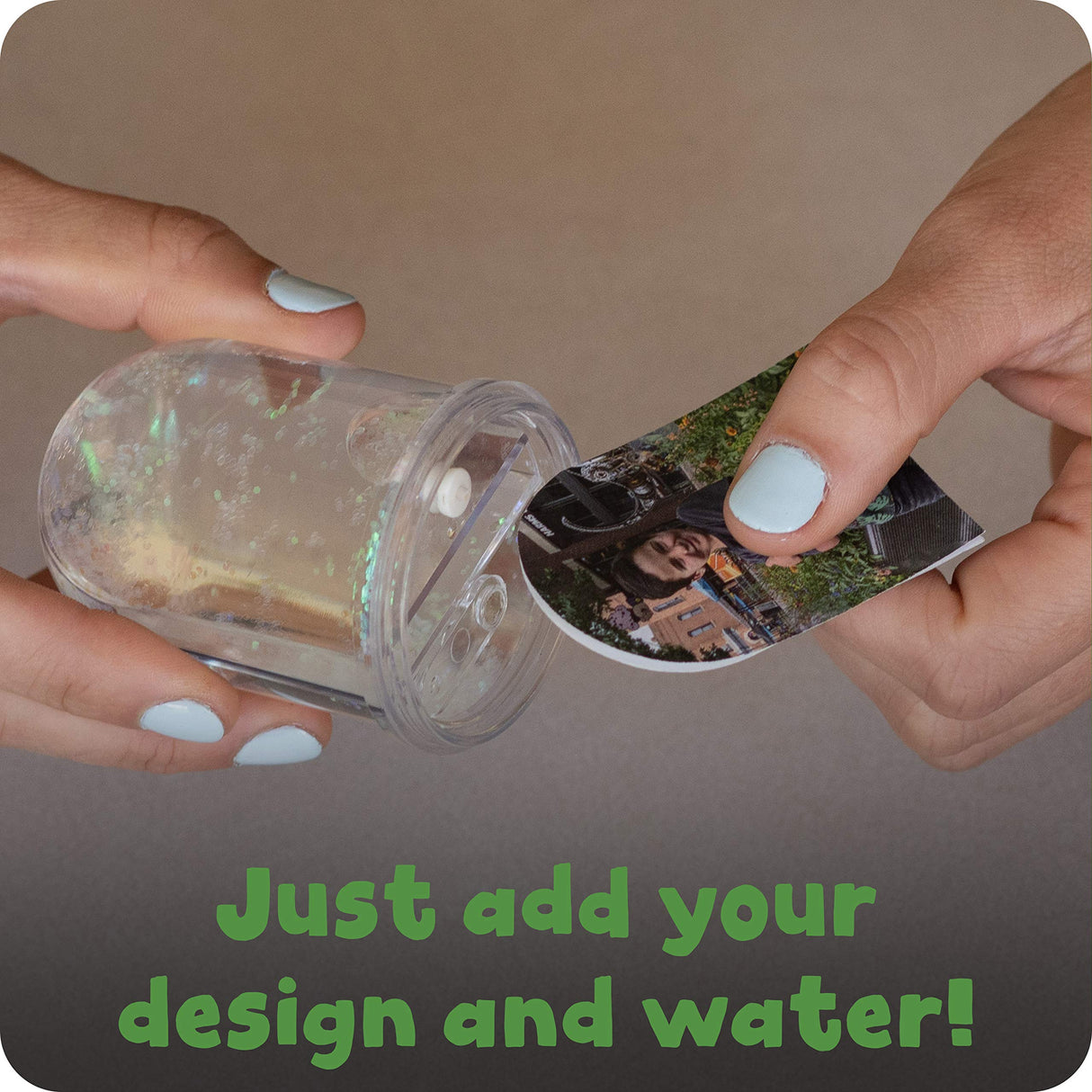 READY 2 LEARN Christmas Crafts - Design Your Own Snow Globes - Set of 4 - Christmas Snow Globes for Kids - Customizable Christmas Decorations for Home READY 2 LEARN