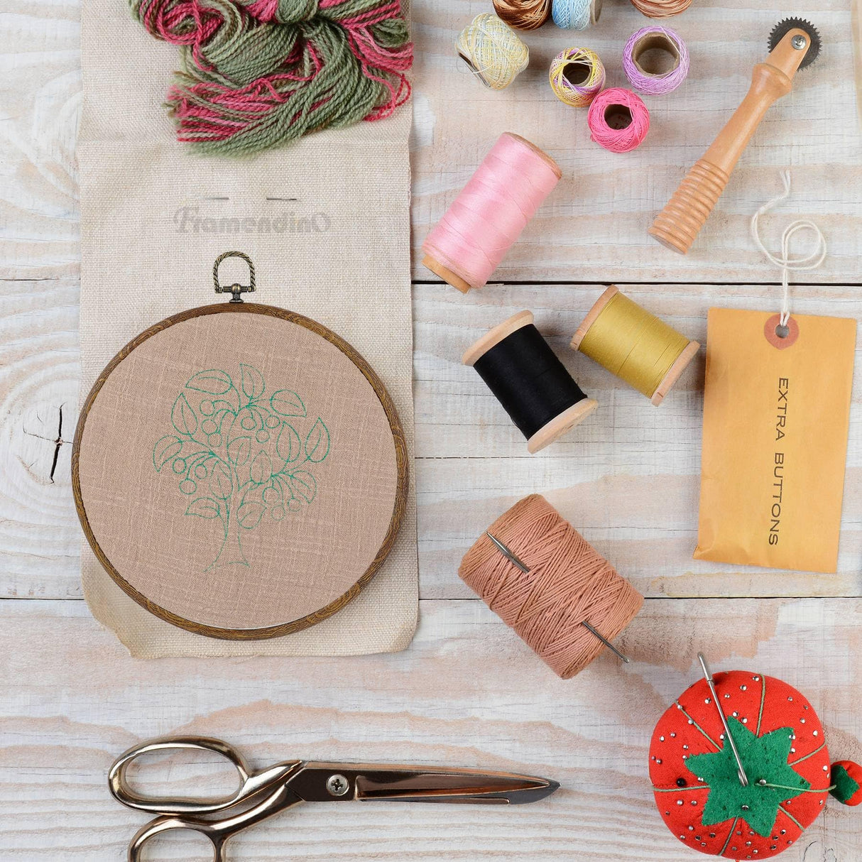 Framendino, 4 Pack Round Embroidery Hoops 8 Inch Imitated Wood Display Frame Circle Cross Stitch Hoop Rings for Art Craft Sewing Hanging Ornaments Framendino