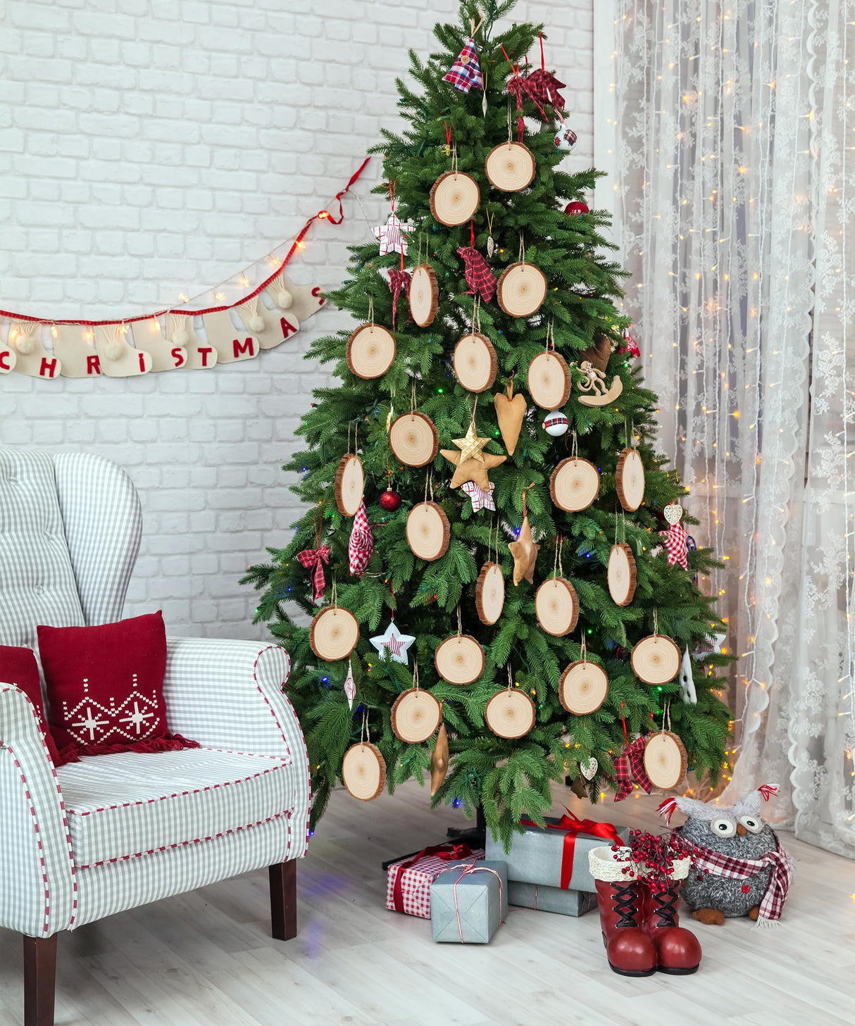 Unfinished Wood Slices with Holes for Crafts 3.5-4 inches Round Wood Circles with Bark Natural Wooden Slices Craft Wood Slices for Ornaments Bulk Blank Wood Circles Wooden Chips Round Wood Chips 26PCS dukclyn