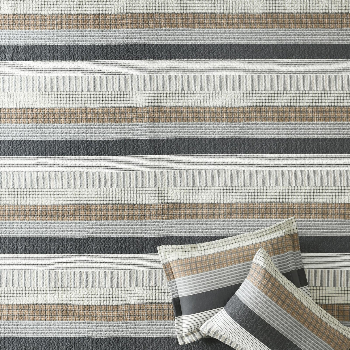 Finlonte Queen Size Quilt Set, 100% Cotton, Grey Striped Reversible Lightweight Soft Quilted Comforter Set for All Season, 3-Piece Finlonte