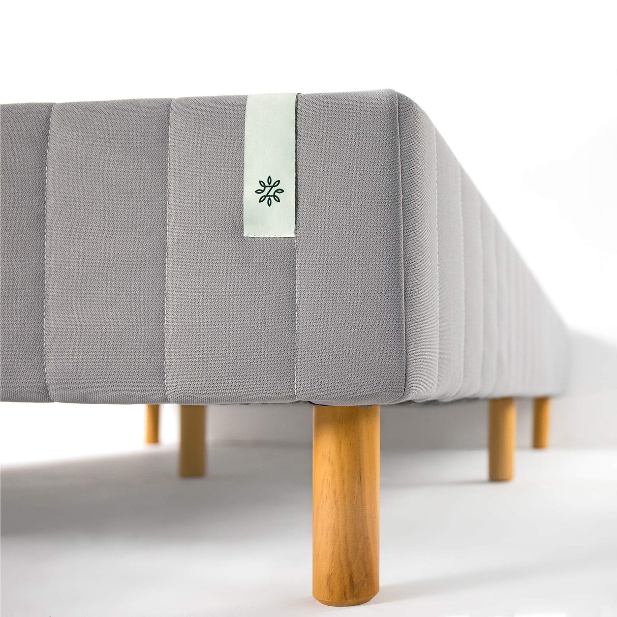 ZINUS GOOD DESIGN Award Winner Justina Metal Mattress Foundation, 16 Inch Platform Bed, No Box Spring Needed, Full, Grey Zinus