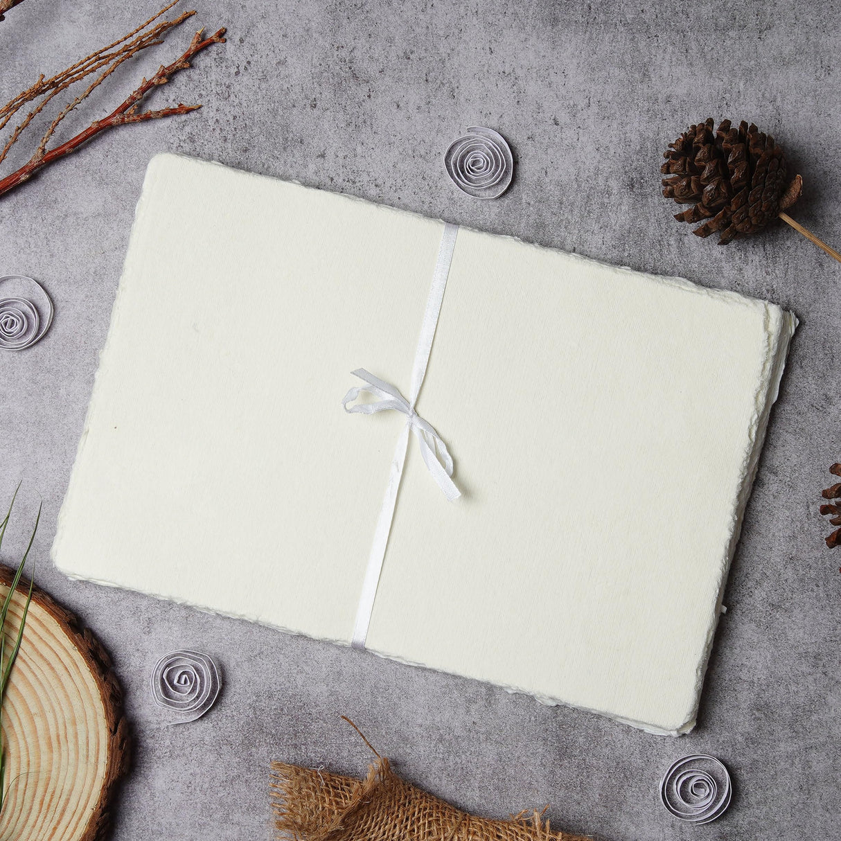 LEATHER VILLAGE Watercolor Paper - 6 X 4 inches, 50 Sheets - Mixed Media Watercolor Paper - 150 GSM Thick Deckle Edge Virgin Cotton Handmade Paper - Off White LEATHER VILLAGE