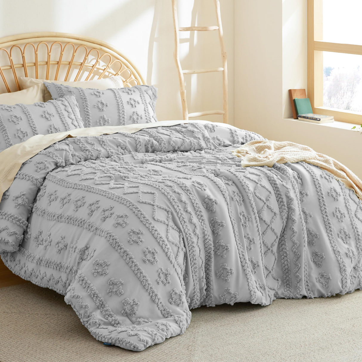 Bedsure Tufted Boho Comforter Set Queen - Grey Boho Bedding Comforter Set, 3 Pieces Farmhouse Shabby Chic Embroidery Bed Set, Soft Jacquard Comforter for All Seasons Bedsure