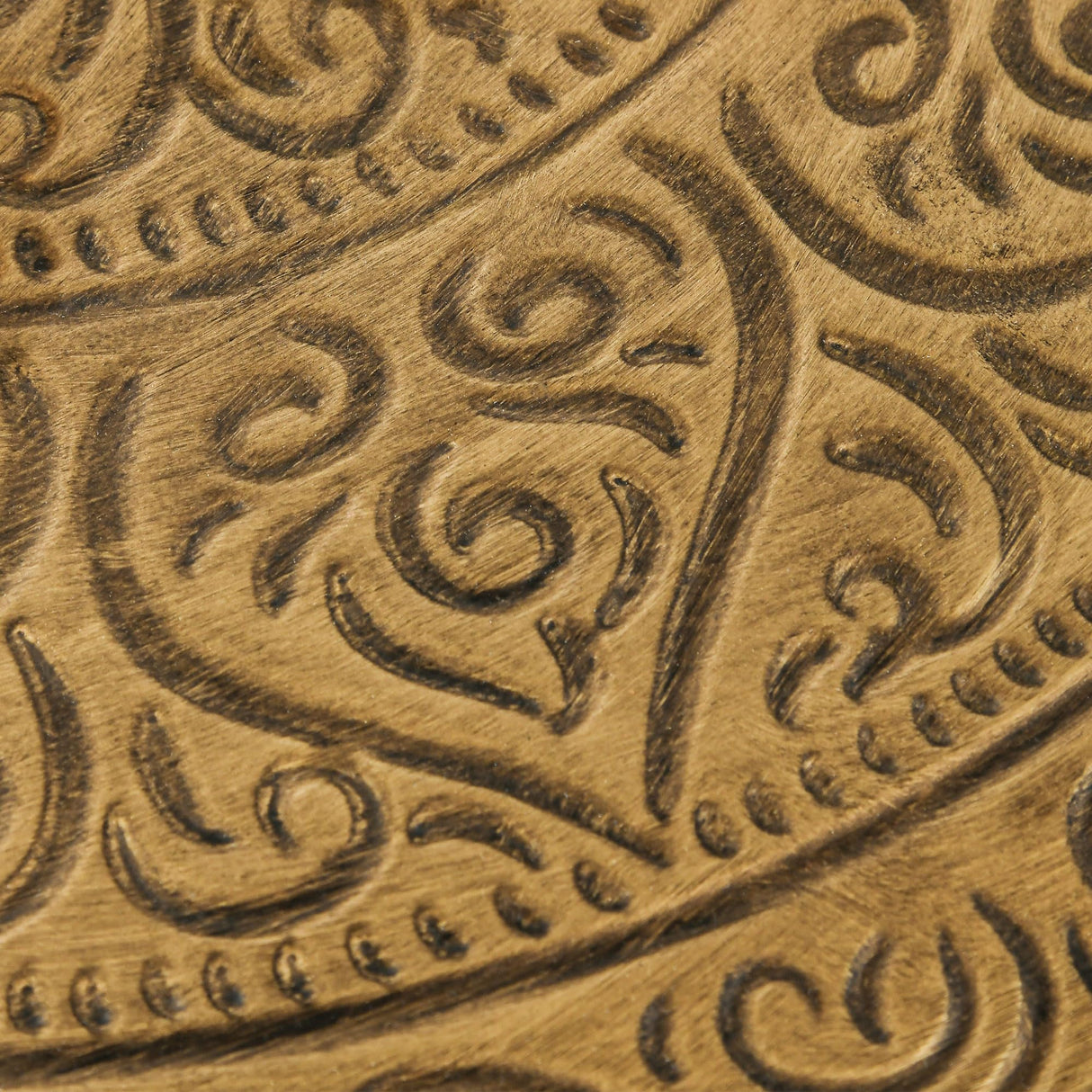 HOMCOM 24" Round Coffee Table with Hammered Tray Top, Vintage Metal Center Table for Living Room, Bedroom, Side Table, Gold HOMCOM