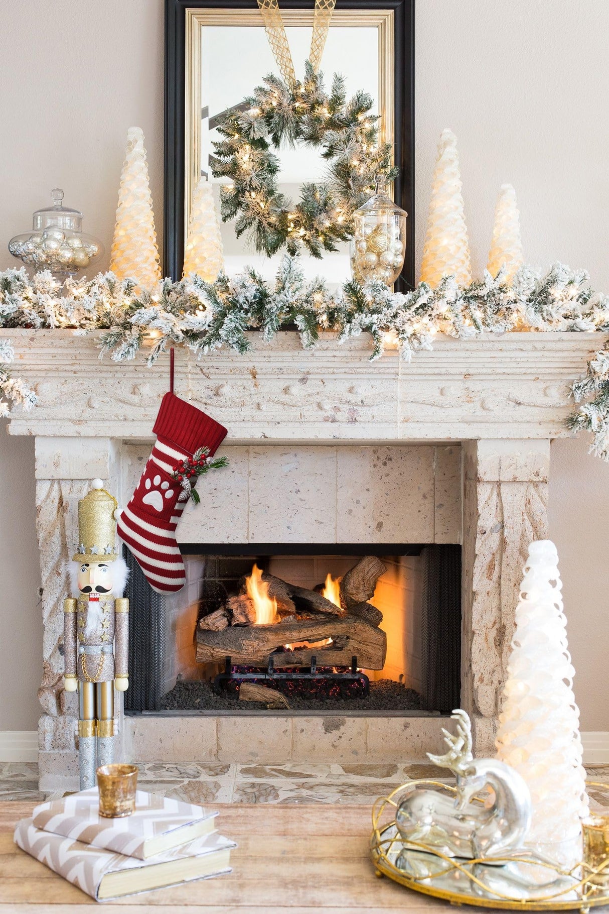 Estivaux Large Christmas Stockings Xmas Fireplace Hanging Stockings Burgundy Red Knit Stocking White Stripes Stockings Gift Holding Bag for Home Christmas Decorations Party Favor Supplies Estivaux