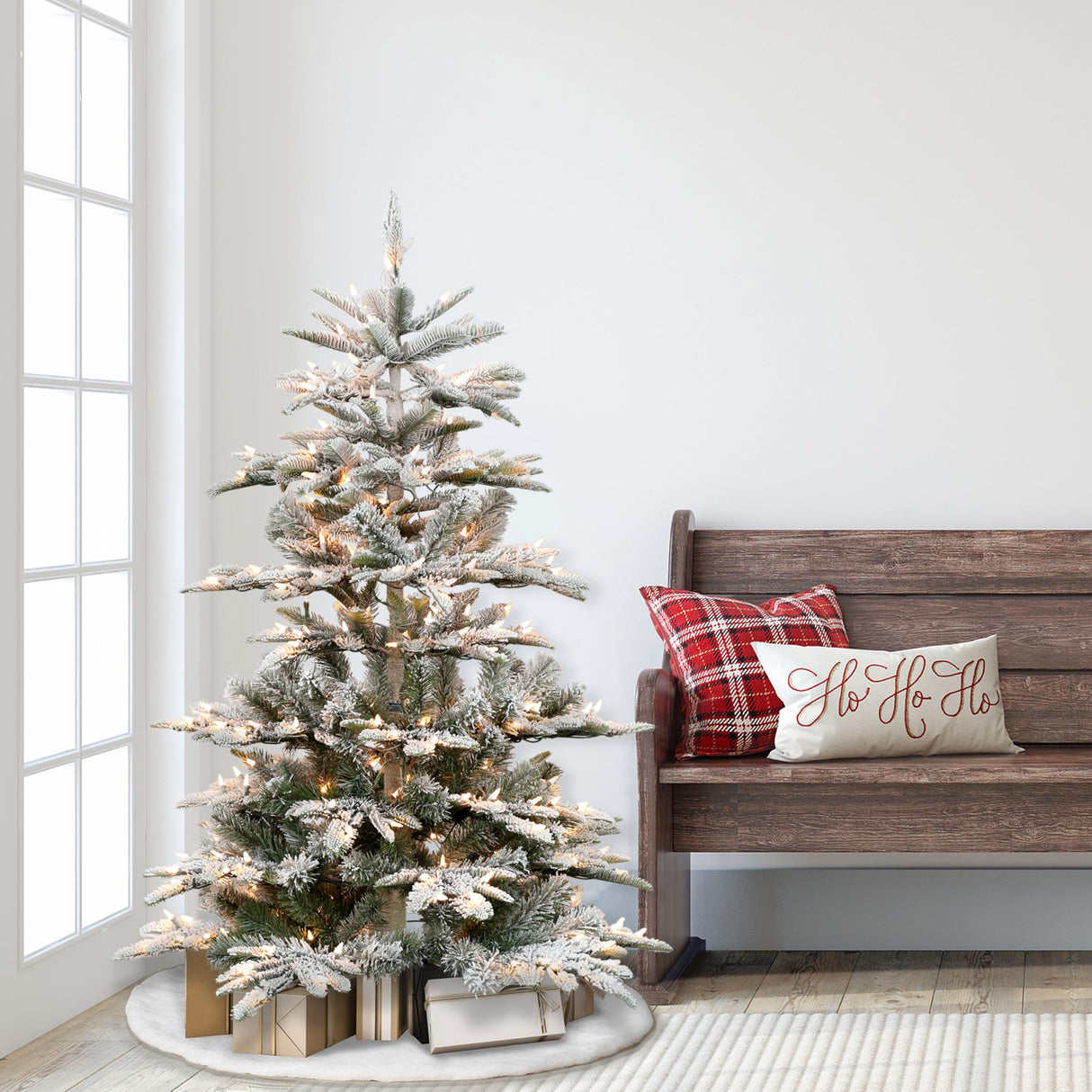 Puleo International 4.5 Foot Pre-Lit Flocked Aspen Fir Artificial Christmas Tree with 250 UL-Listed Clear Lights Puleo International