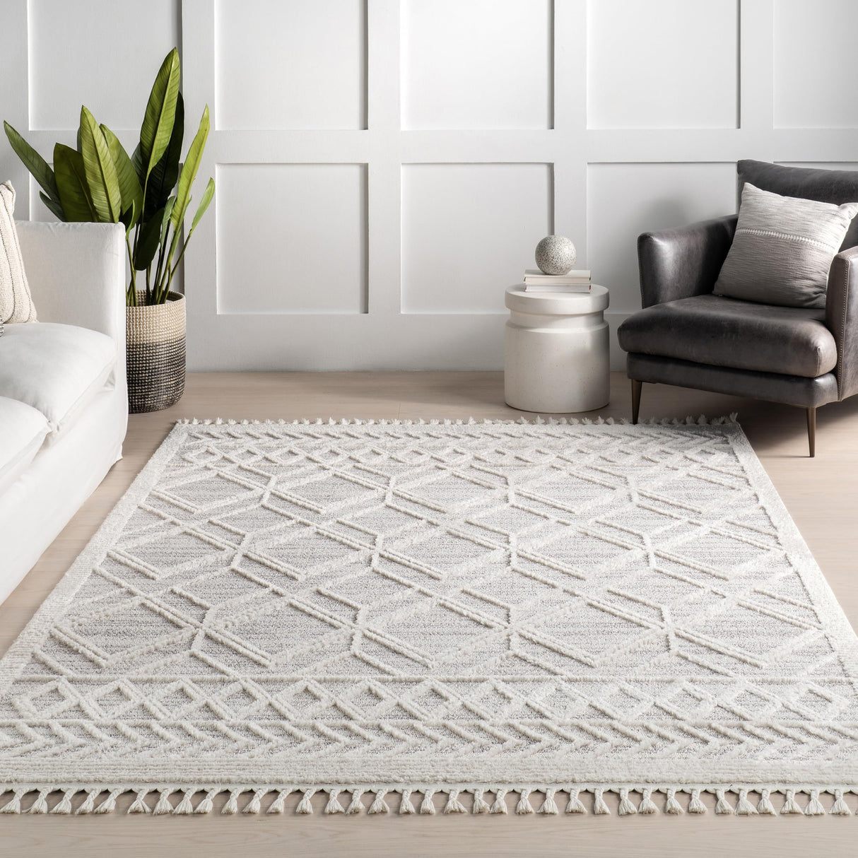 nuLOOM 5x8 Ansley Moroccan Tassel Area Rug, Light Grey, High-Low Textured Bohemian Design, Plush High Pile, Stain Resistant, For Bedroom, Living Room, Hallway, Entryway nuLOOM