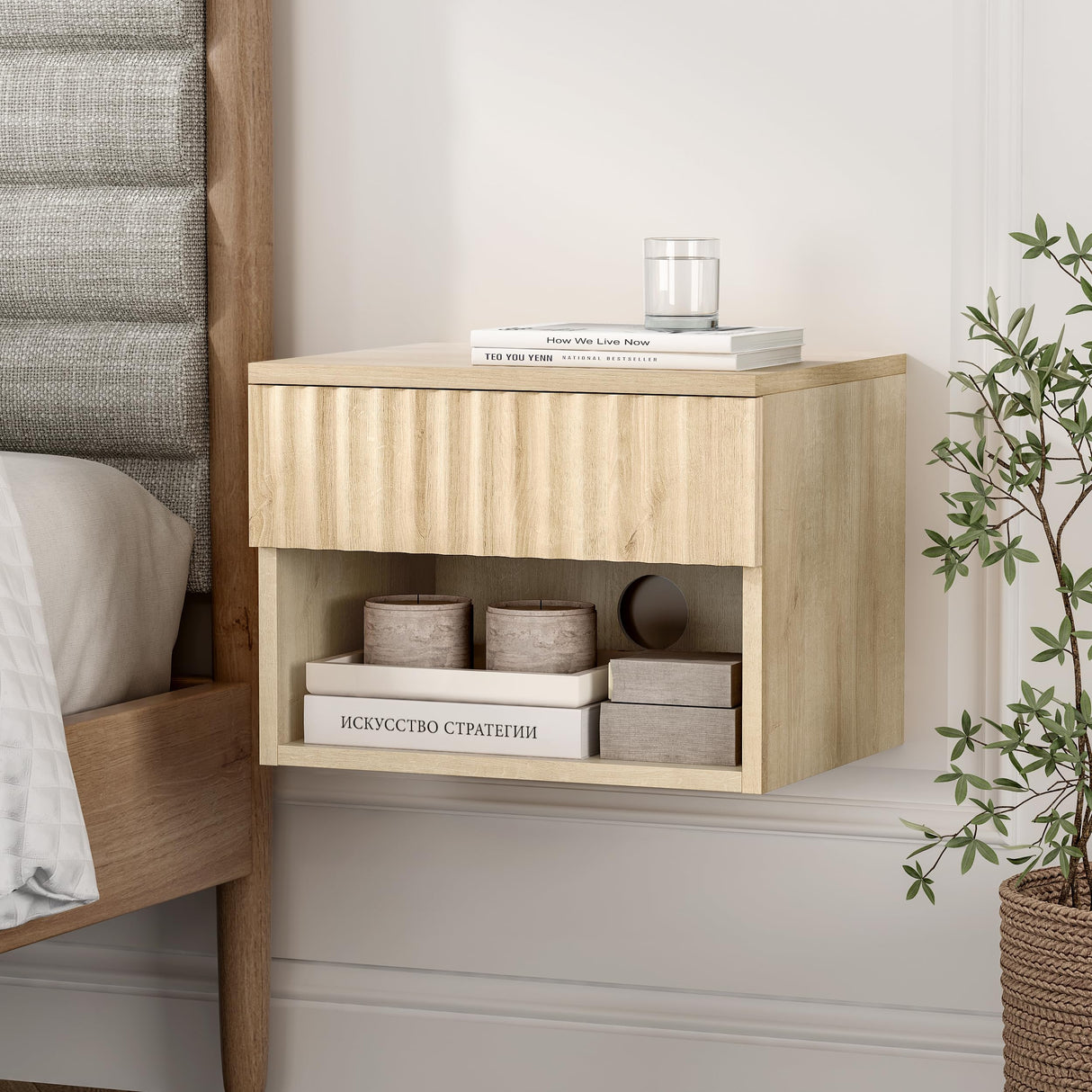 EYYTHUNG Floating Nightstand Set of 2 with Drawer, Fluted Modern Night Stand with Fluted Door and Open Storage Shelf Wall Mounted Bedside Table for Bedroom, Entryway Light Oak EYYTHUNG