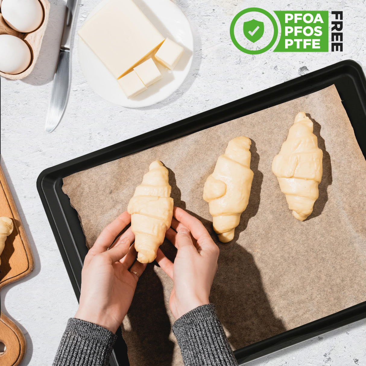 NutriChef Nonstick XL Cookie Sheet Baking Pan - Extra Large 22 Inch x 16 Inch with Raised Edges, Thick Carbon Steel Oven Baking Sheet for Jelly Rolls, Cookies, Cakes, & Pastries - Black NutriChef