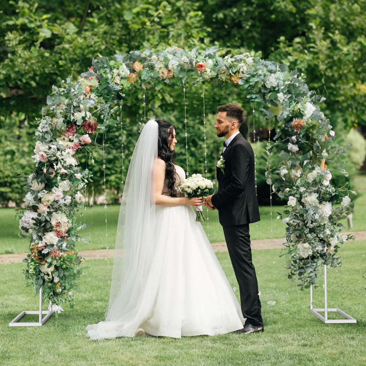 HEOMU Metal Garden Arch Trellis, 5.3 Feet Wide x 7.6 Feet High or 7.9 Feet Wide x 6.3 Feet High, Assemble Freely 2 Sizes, Garden Arbor for Climbing Plant Outdoor & Indoor, Wedding Party Bridal, White HEOMU