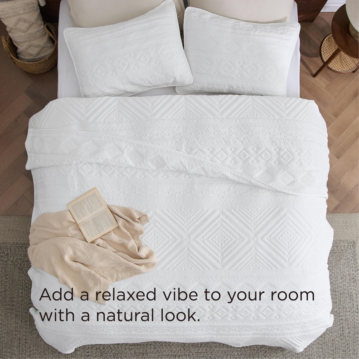 Bedsure Boho Quilt King Size - Lightweight Bedspread King Size with Geometric Stitched Pattern, White Farmhouse Soft Bedding Set Coverlet with 2 Pillow Shams for All Seasons, 106x96 inches Bedsure