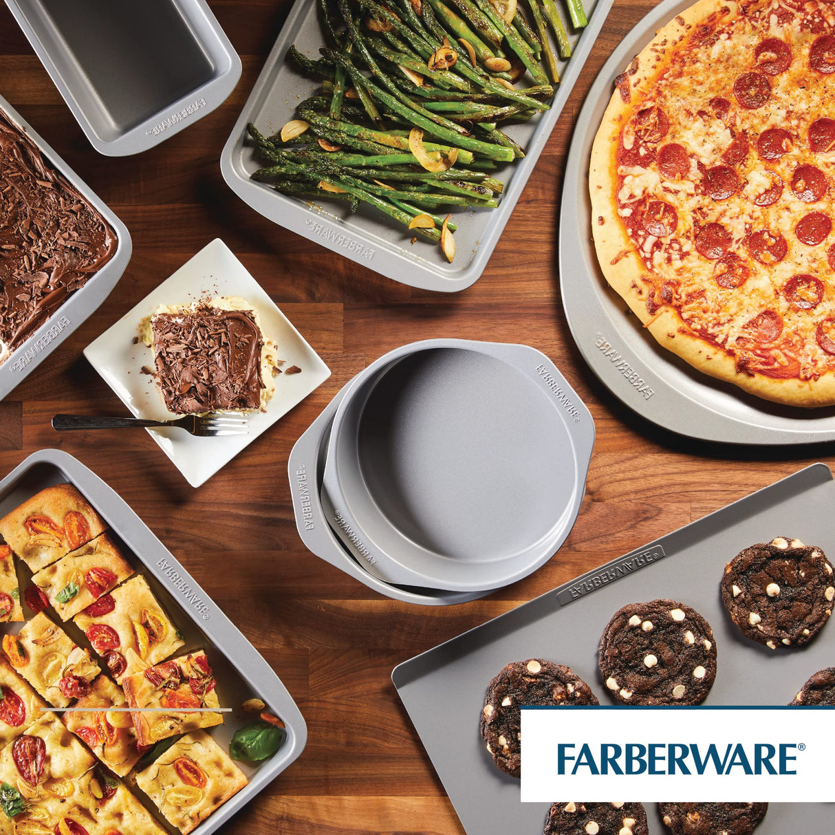 Farberware GoldenBake Bakeware Nonstick Baking Pan/Cake Pan with Lid, Rectangle, Insulated, 9 Inch x 13 Inch - Gray Farberware