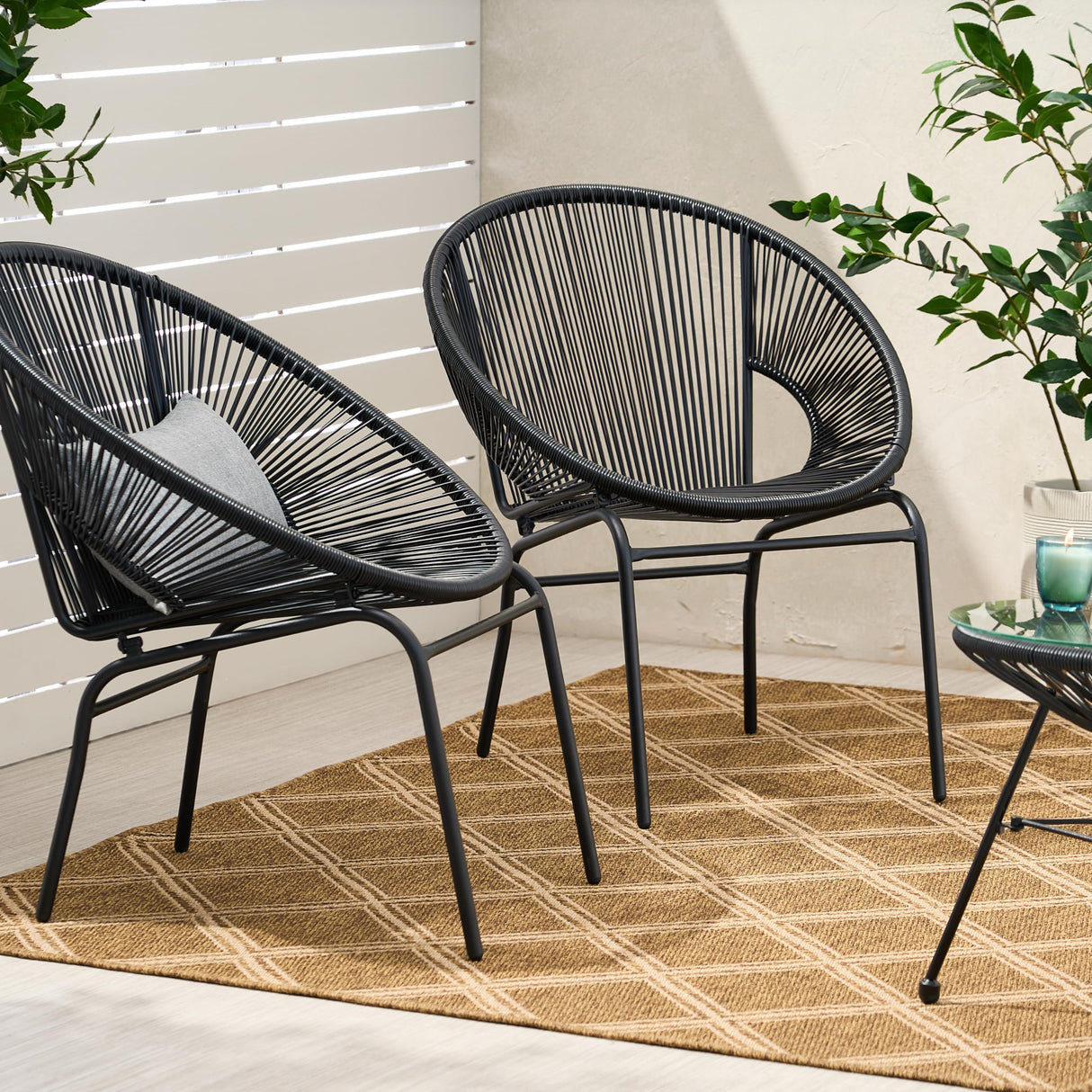 Janusline Outdoor Modern Faux Rattan Club Chair, Bistro Outside Chairs Set of 2, Stackable Cafe Arm Chairs, All-Weather Conversation Bistro Outside Club Chair Set for Patio Lawn Garden, Black Janusline