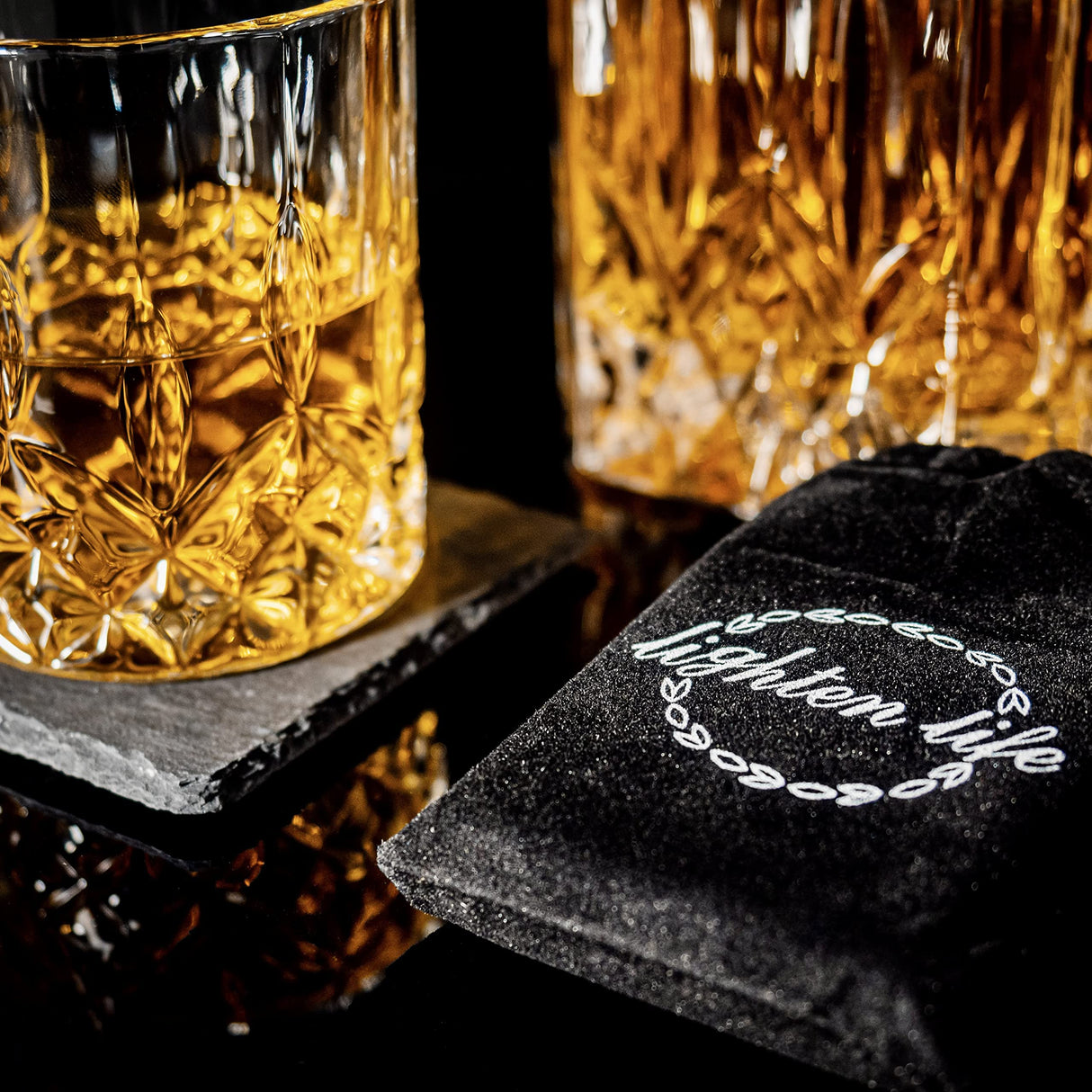 LIGHTEN LIFE Whiskey Decanter Set with Bar Accessories,Crystal Whiskey Decanter and Glass Set in Gift Box,Non-Lead Bourbon Decanter Set for Rum Scotch,Wedding Anniversary Birthday Gift for Men Him Dad LIGHTEN LIFE