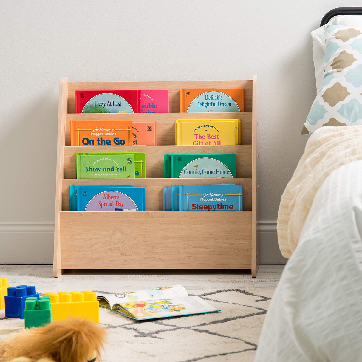 IRIS USA Wide Wooden Magazine Rack, 4-Pocket Periodical Book Sketchbook Stand with Deep Compartments for Living Room Bathroom Kids Room Classroom Office, Light Brown IRIS