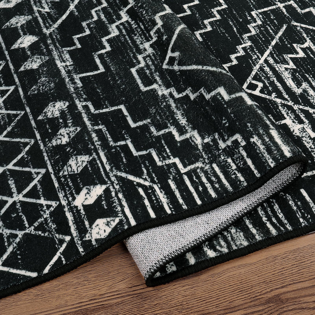 Wonnitar Moroccan Runner Rugs for Hallway 2'6"x8', Black Washable Boho Kitchen Non-Slip Rug Runner, Geometric Tribal Long Soft Bathroom Accent Area Rug for Entryway Laundry Bedroom (Black,2'6"x8') Wonnitar