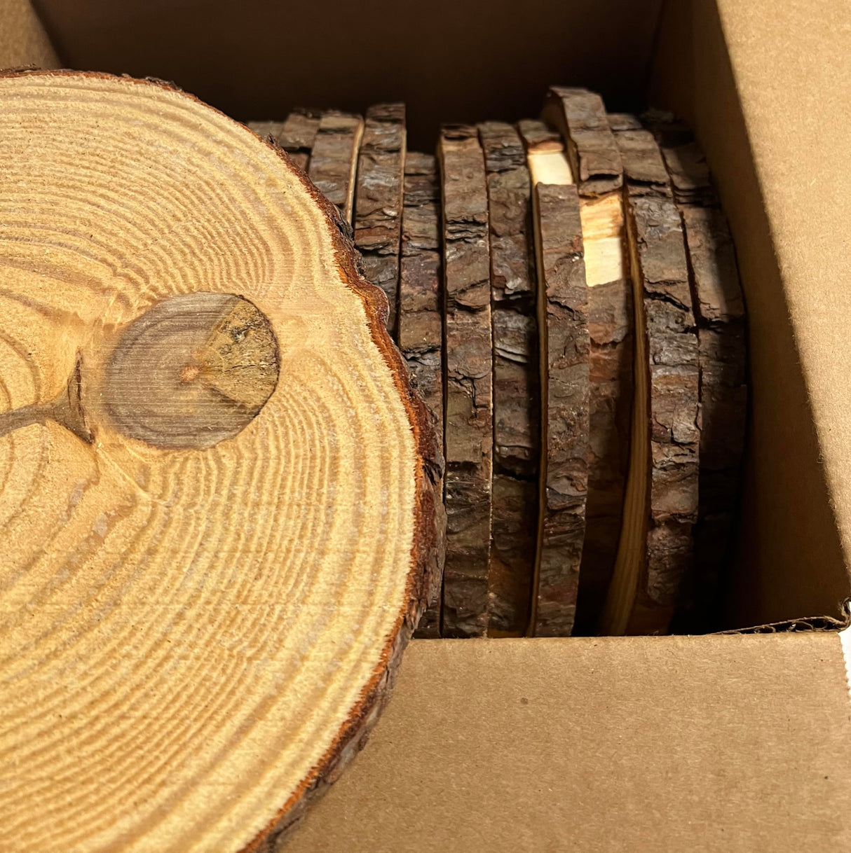 Set of (14) 11-12" Wood Slices for Centerpieces! Rustic Wedding Decorations, Centerpiece Table Decorations, Wood centerpieces for Tables! (14) Rustic Wood Slices Inc.